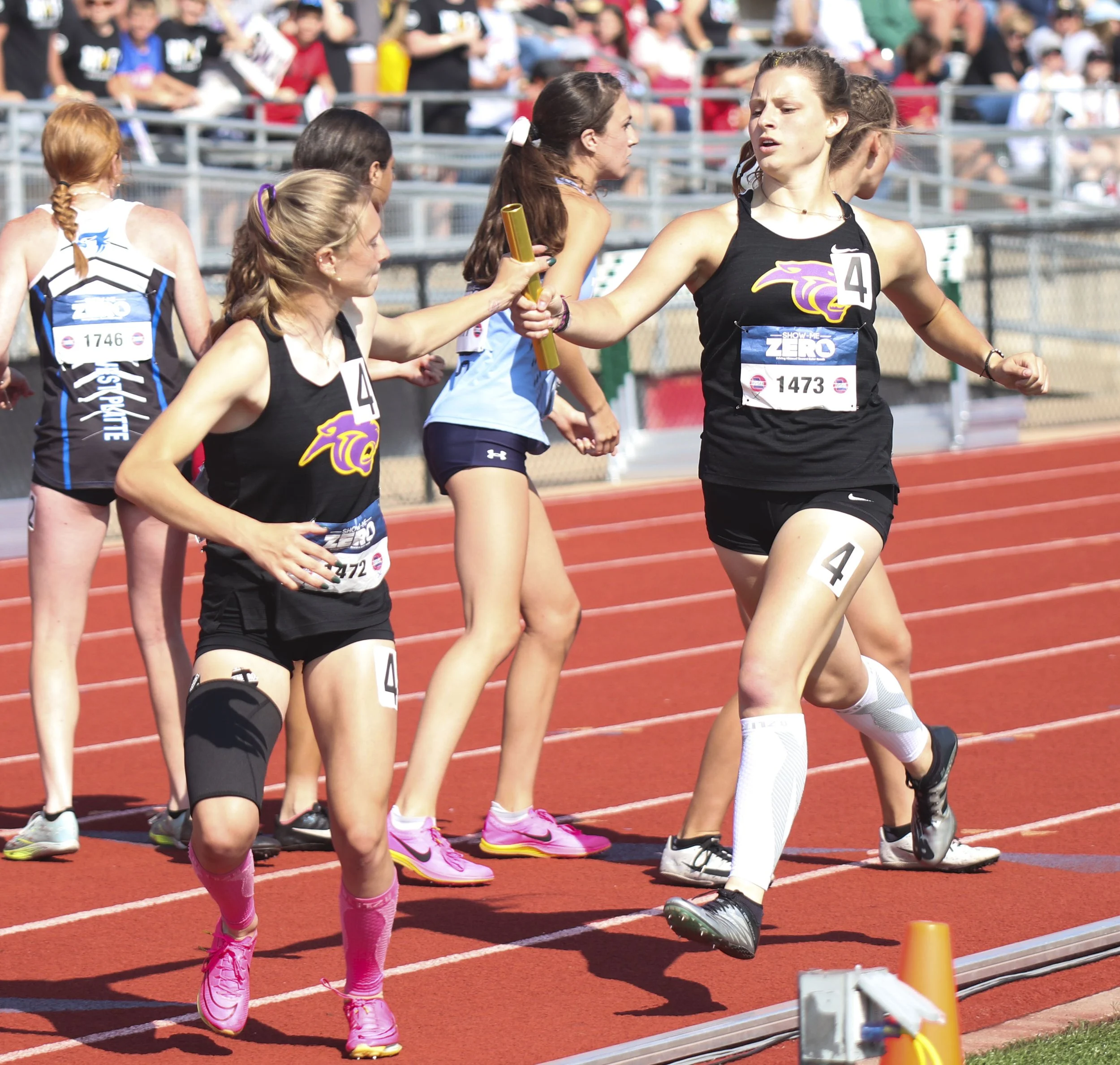 4x400 Schuster to ROgers.jpg