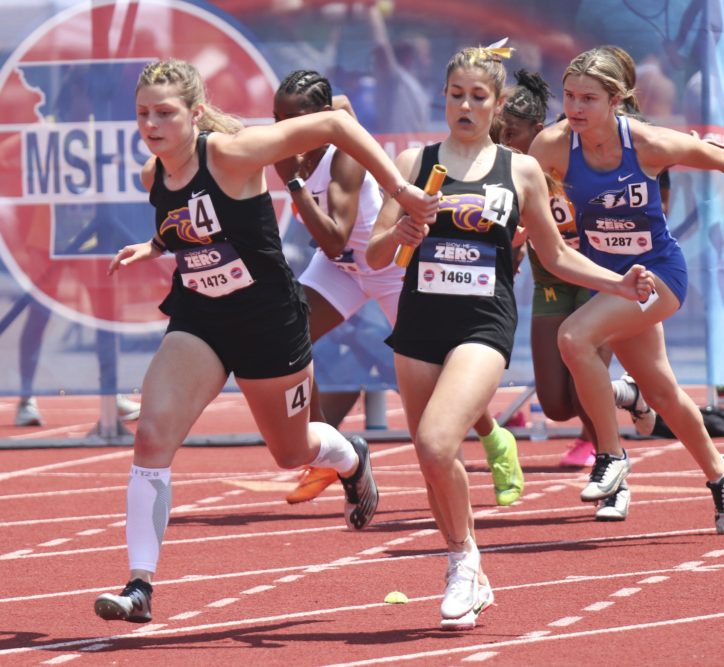 4x100 Bella to Kalli.jpg