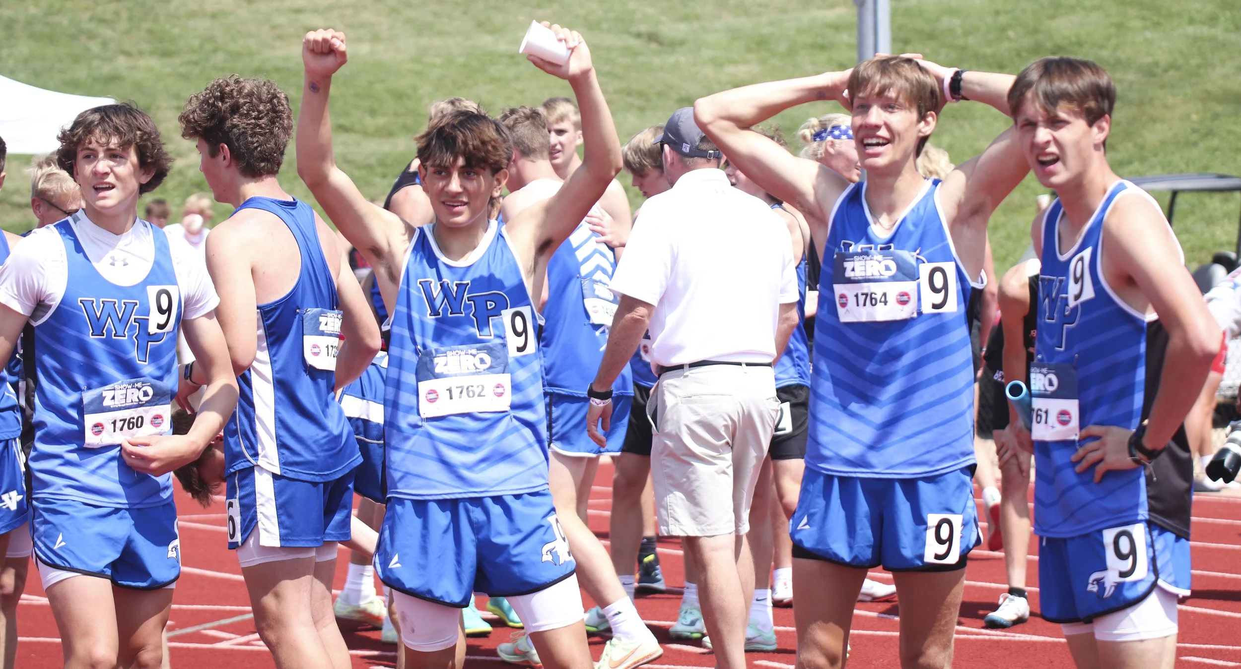 Boys 4x400 -  zCeleb_2.jpg