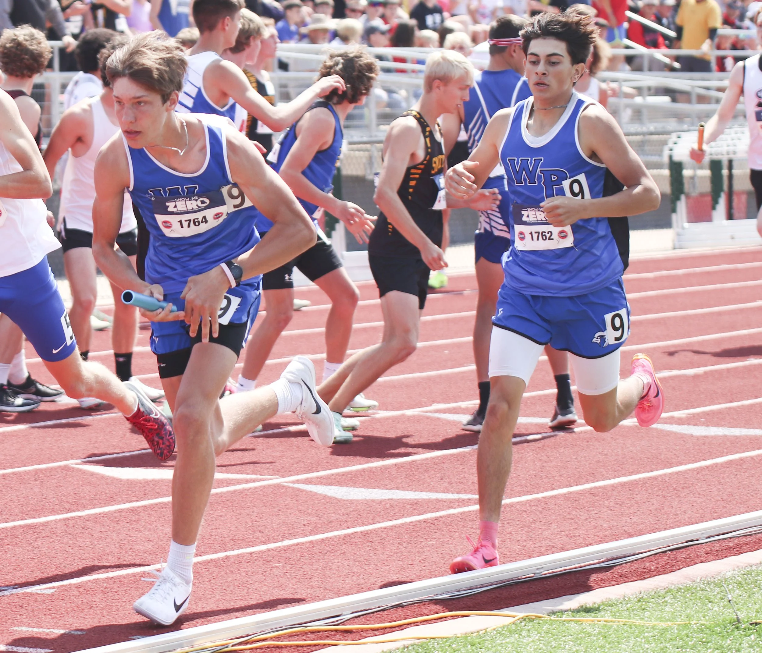 Boys 4x400 - Jonah to Tristan_2.jpg