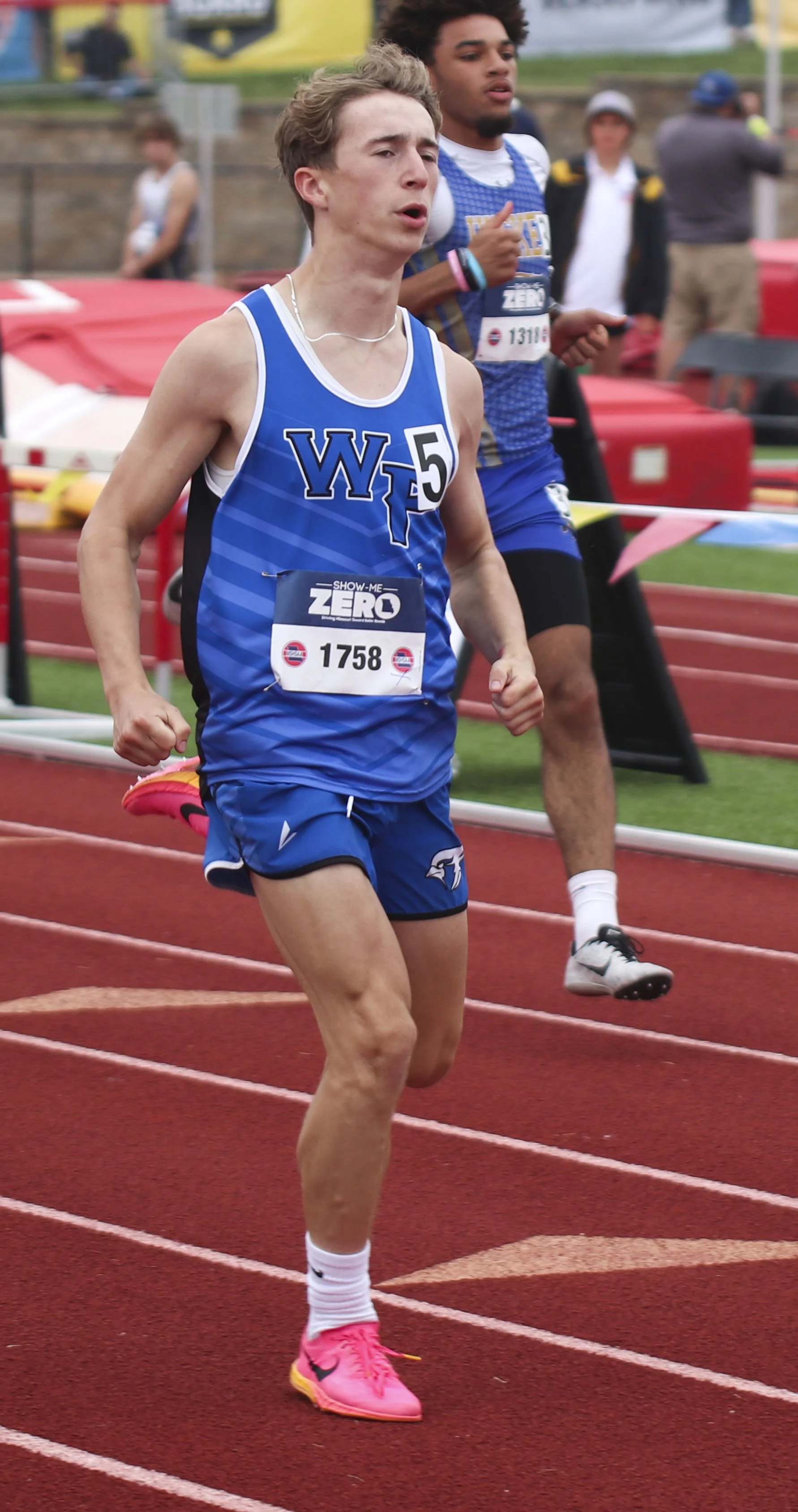 PRELIMS - 4x100 DOM handoff_3.jpg