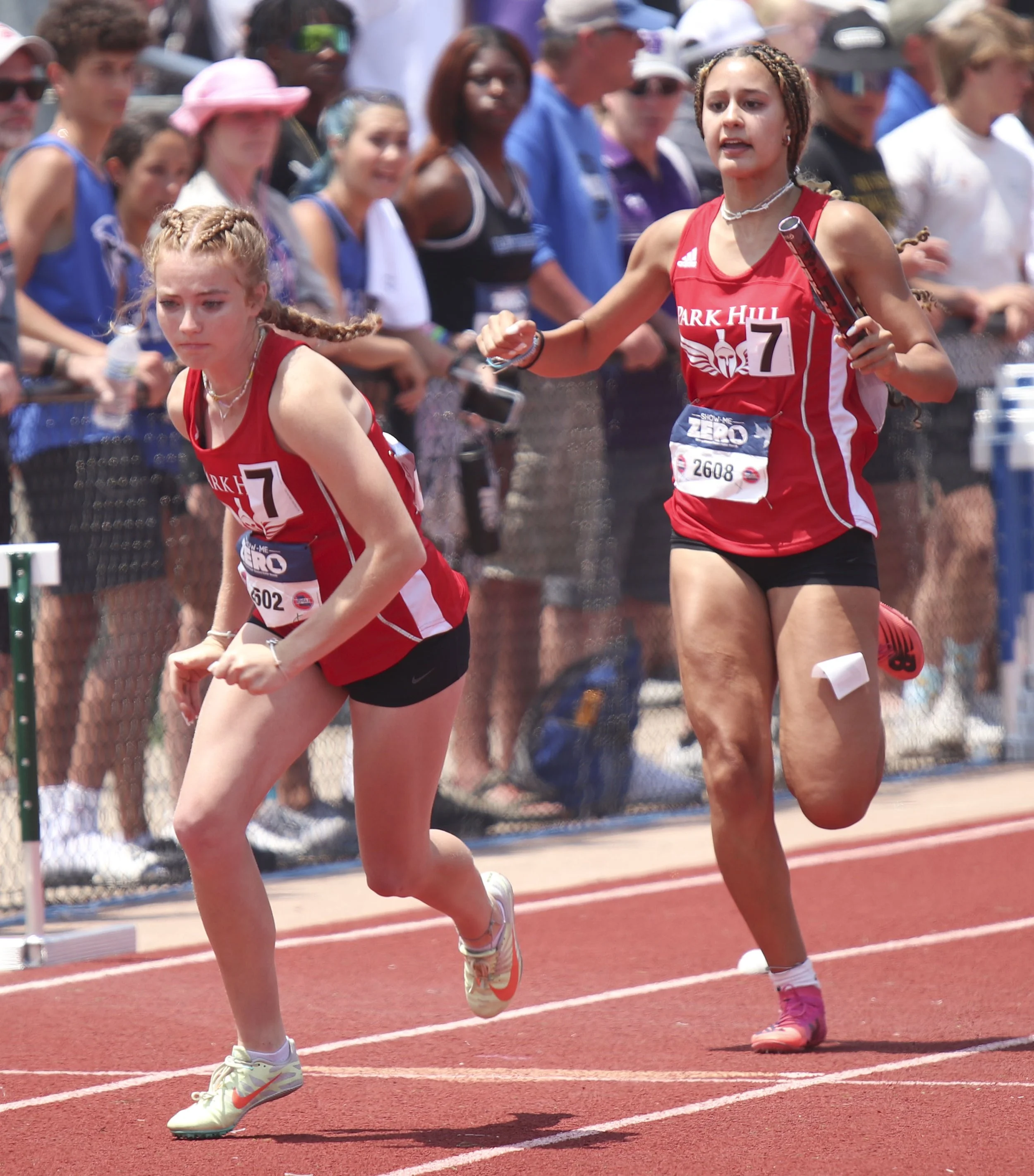 4x100 - 3 Richards to Ball_1.jpg