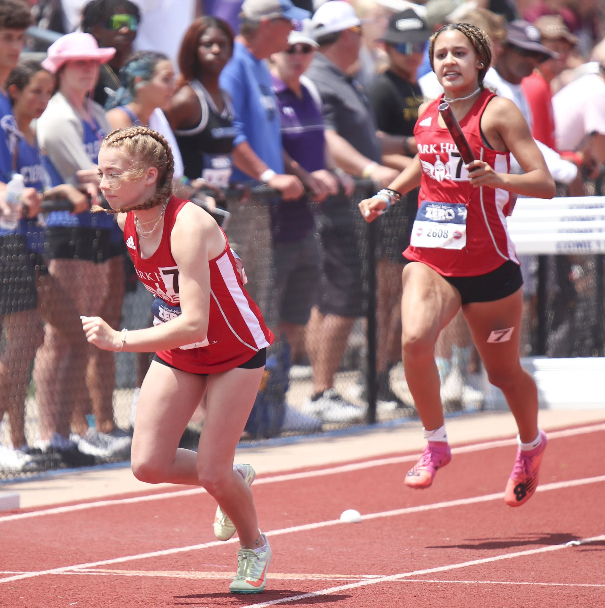 4x100 - 3 Richards to Ball.jpg