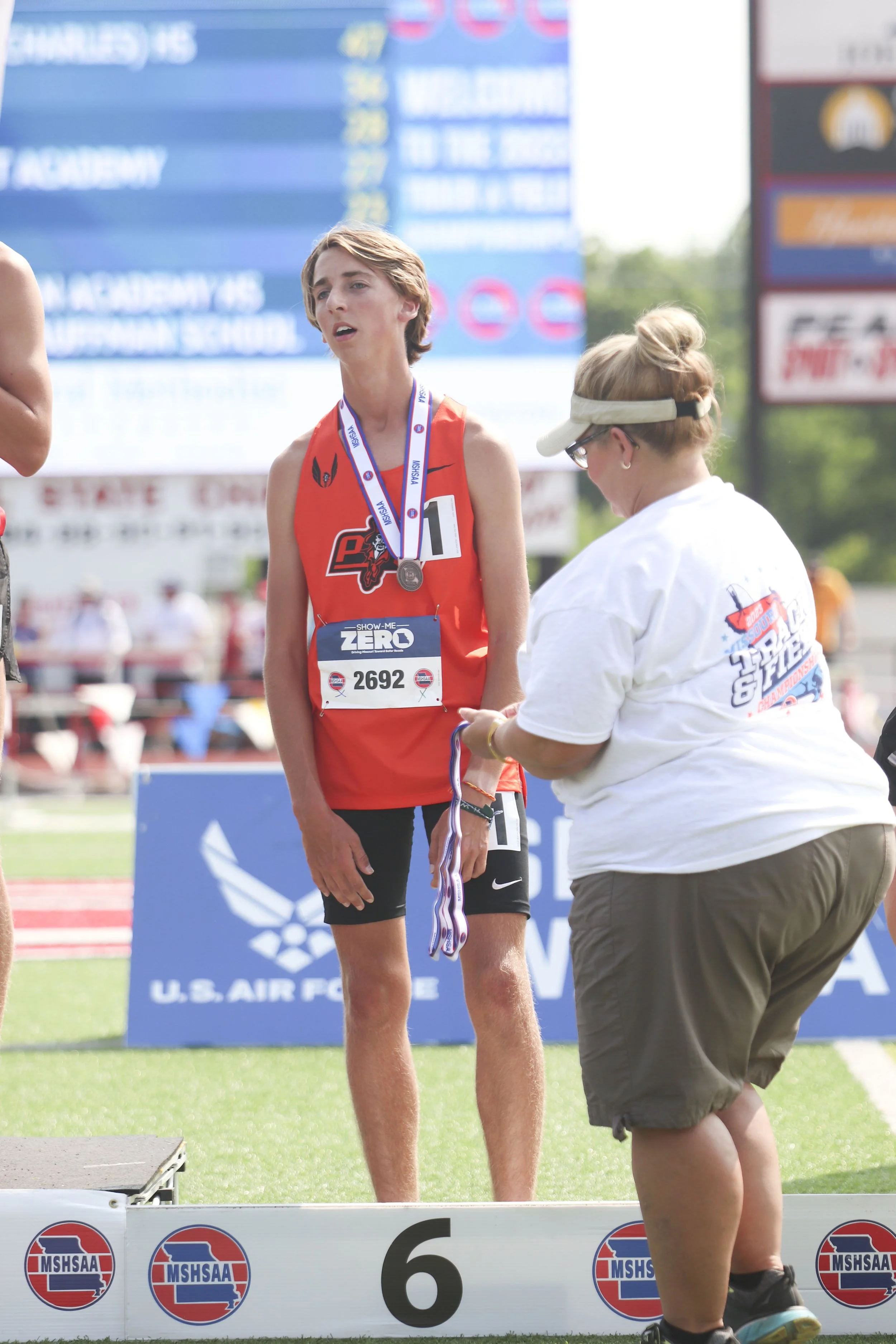 Andrew Johnson - 2 mile podium_1.jpg