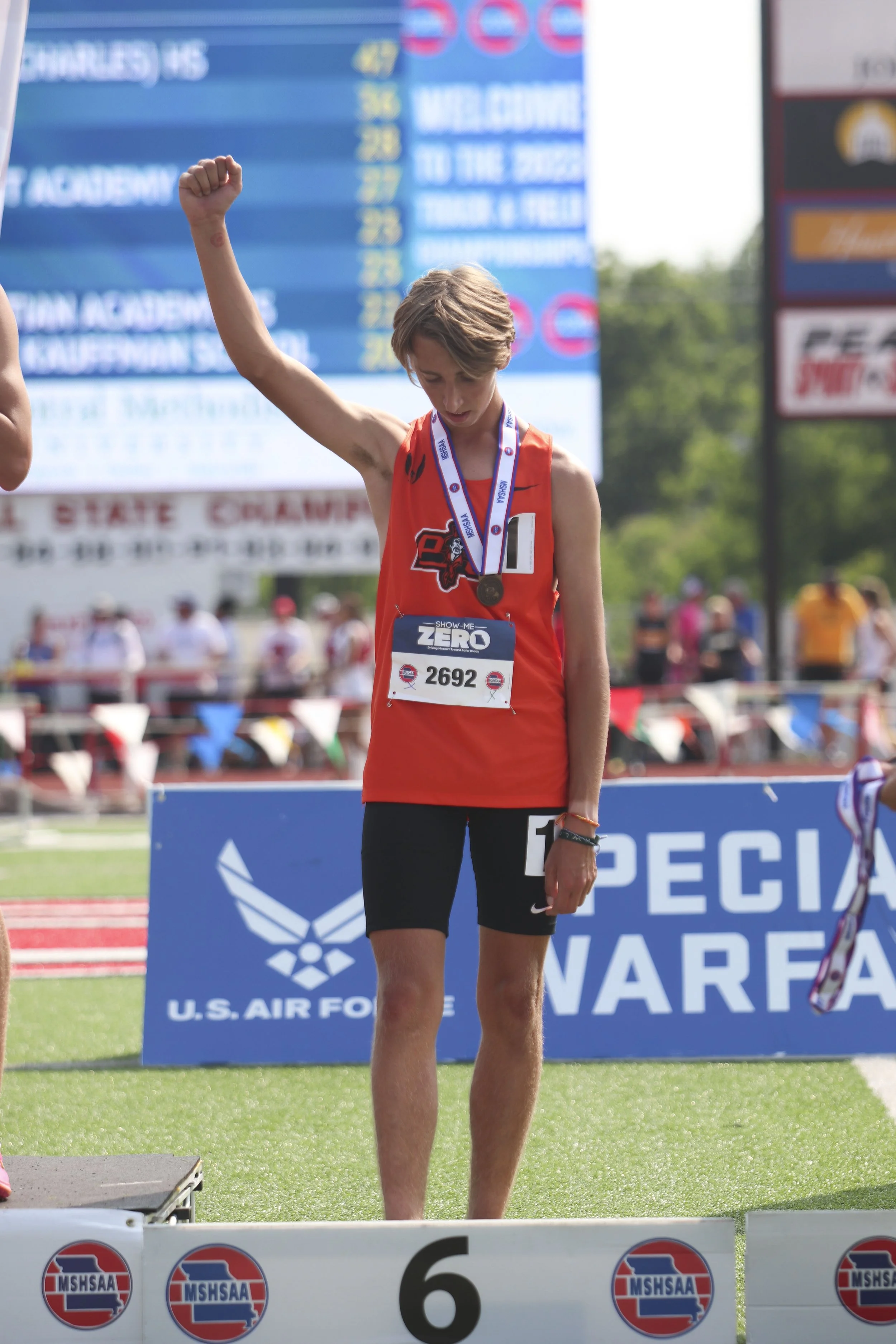 Andrew Johnson - 2 mile podium_2.jpg