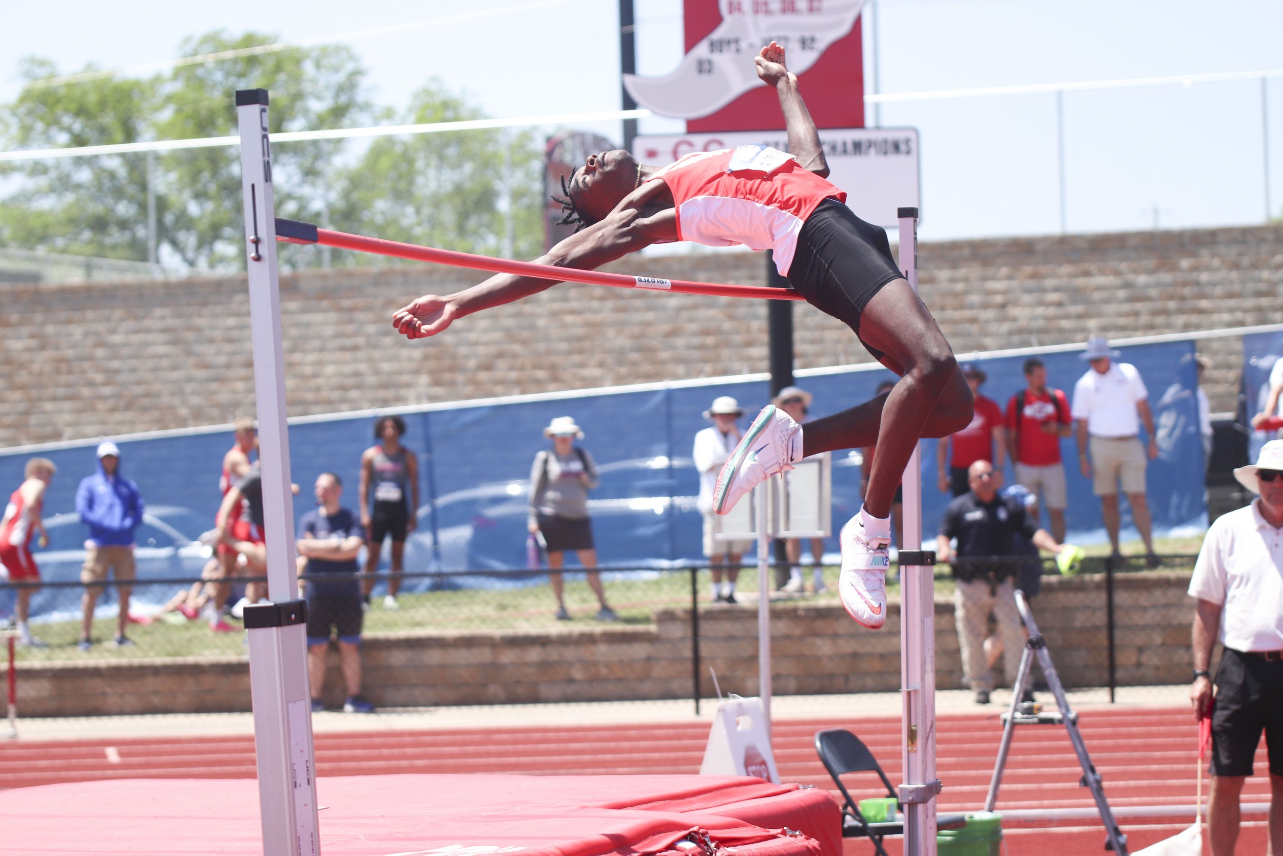 high jump - desire_9.jpg