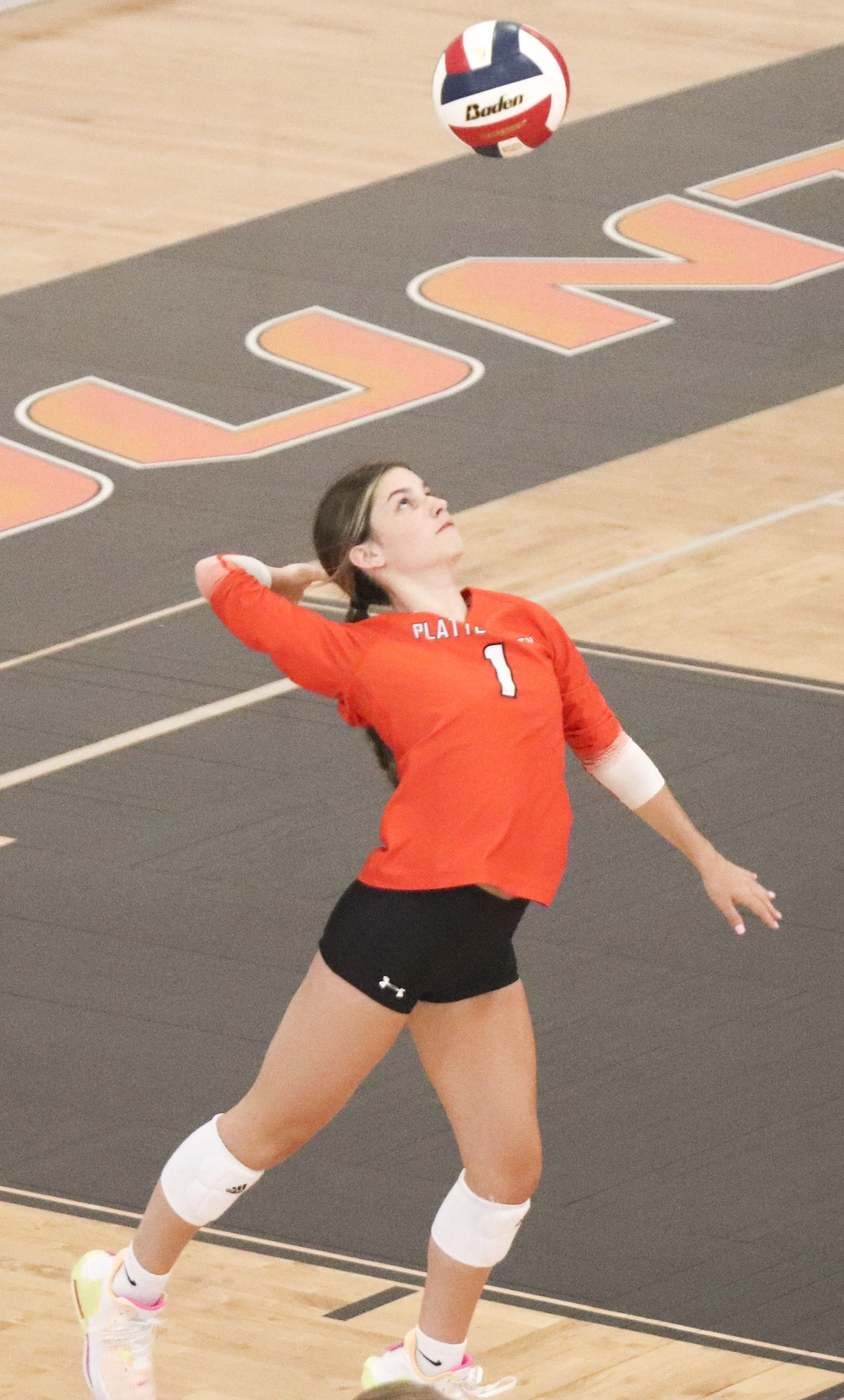 Ava Wheeler serve_2.jpg