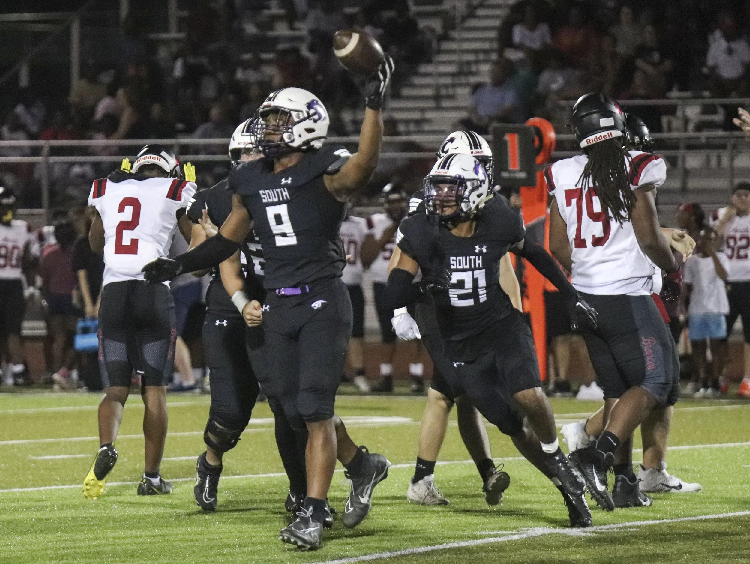 Kiros Martin fumble recovery_3.jpg