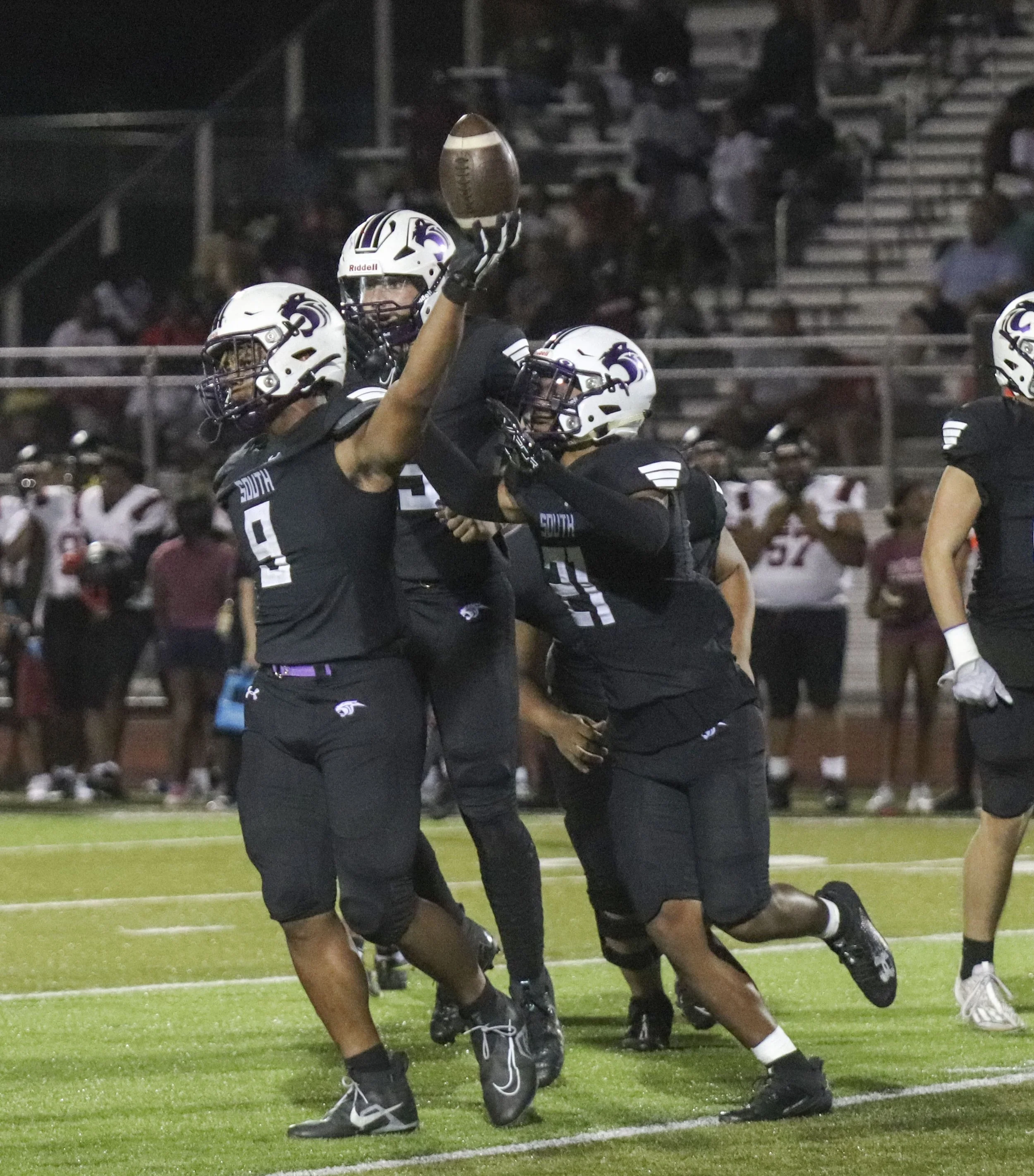 Kiros Martin fumble recovery_4.jpg