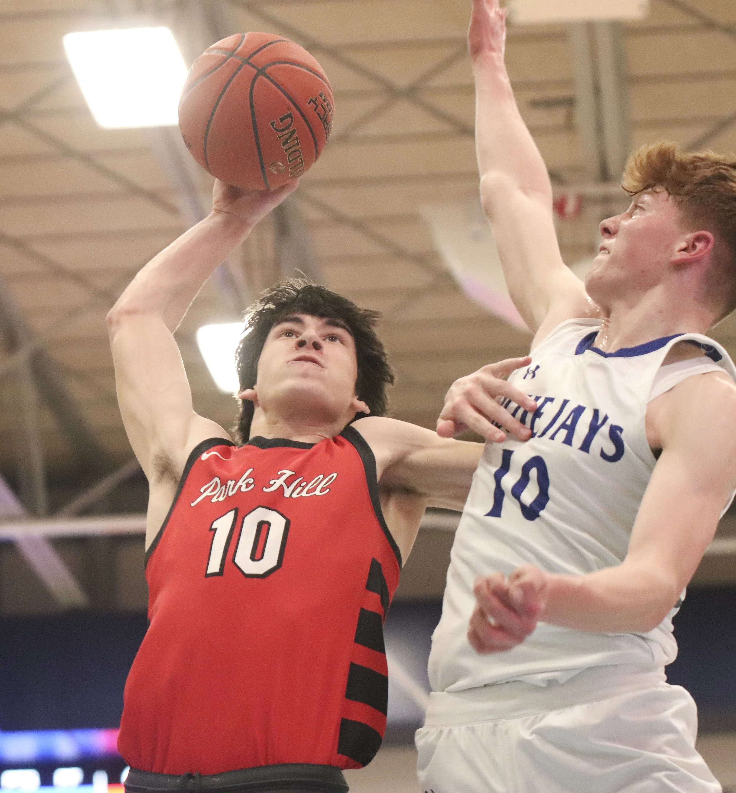 Trojans nearly erase 17-point deficit, fall to Blue Jays in districts 