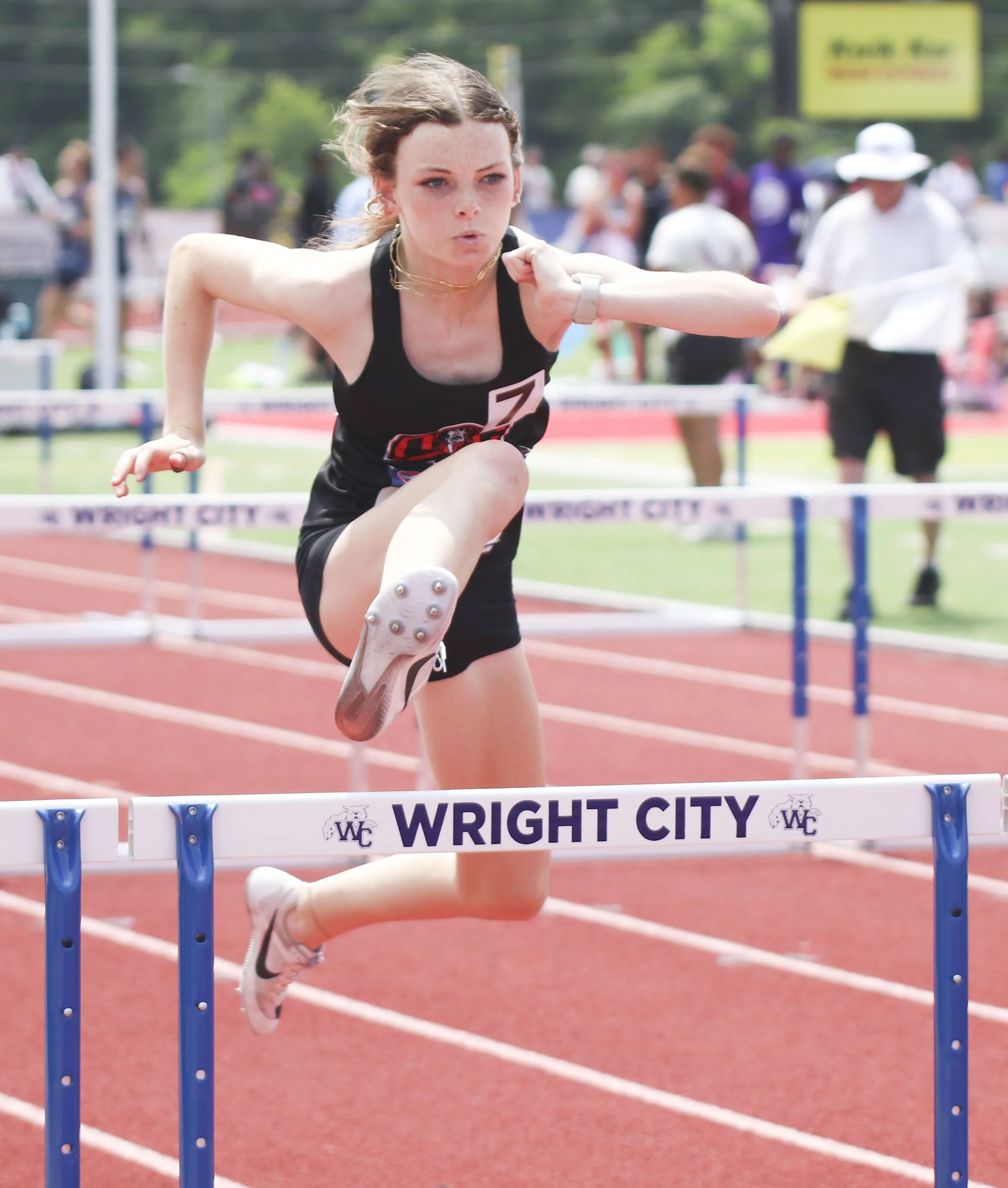 Addi Benninghoff - prelim hurdles_2.jpg