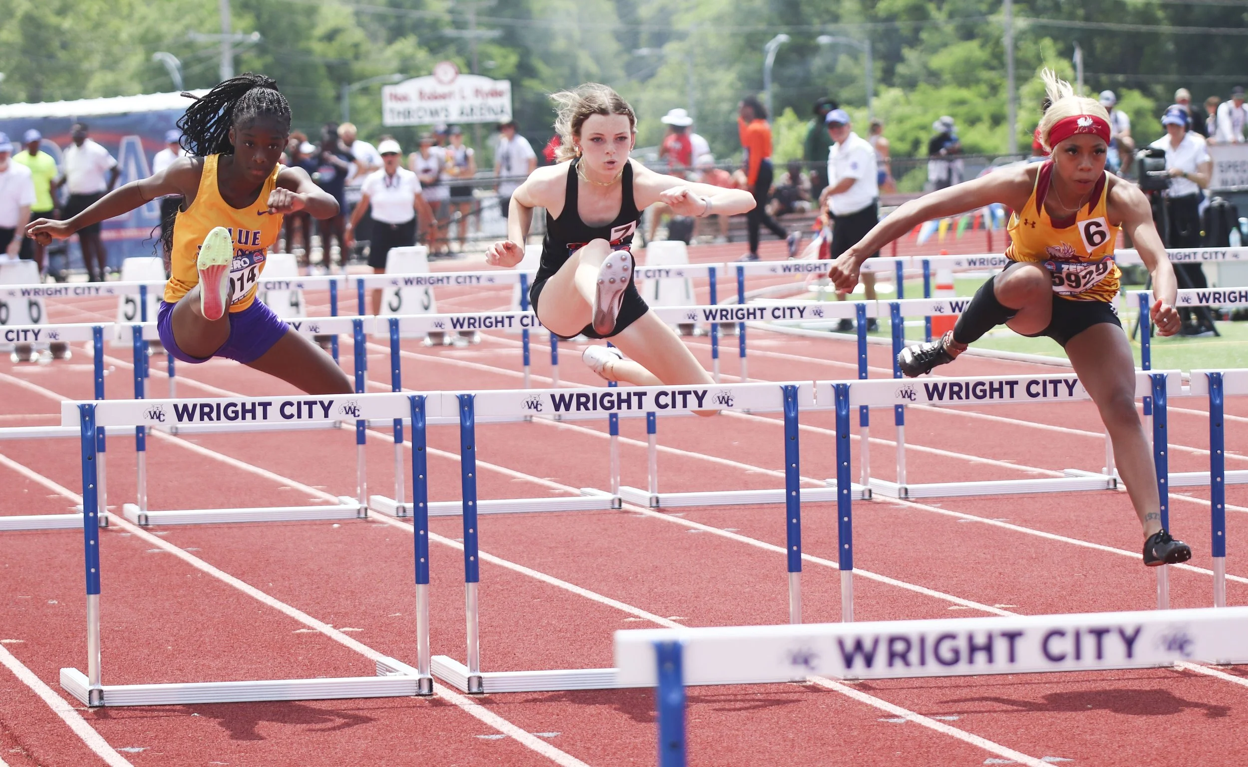 Addi Benninghoff - prelim hurdles_1.jpg