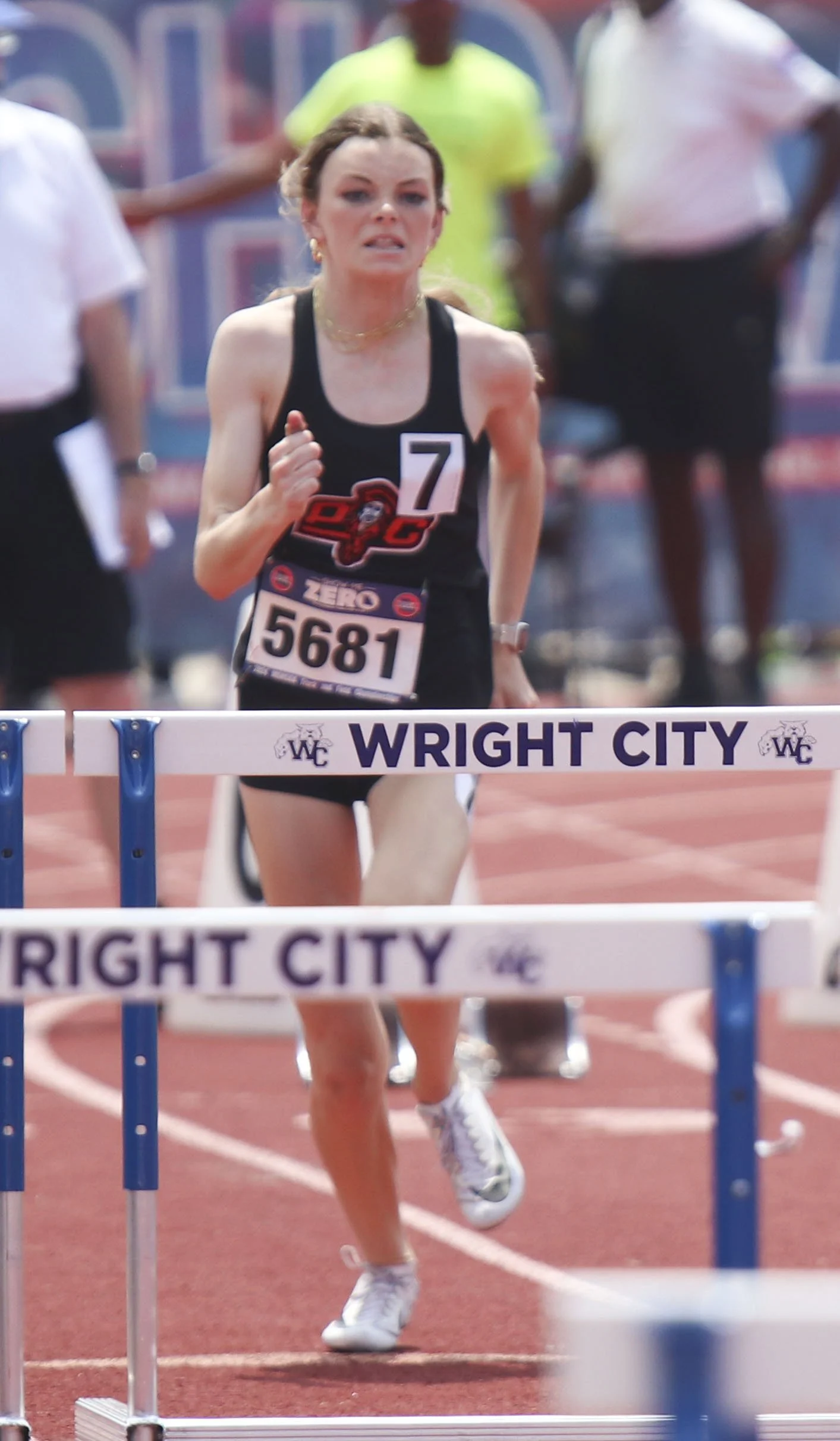 Addi Benninghoff - prelim hurdles.jpg
