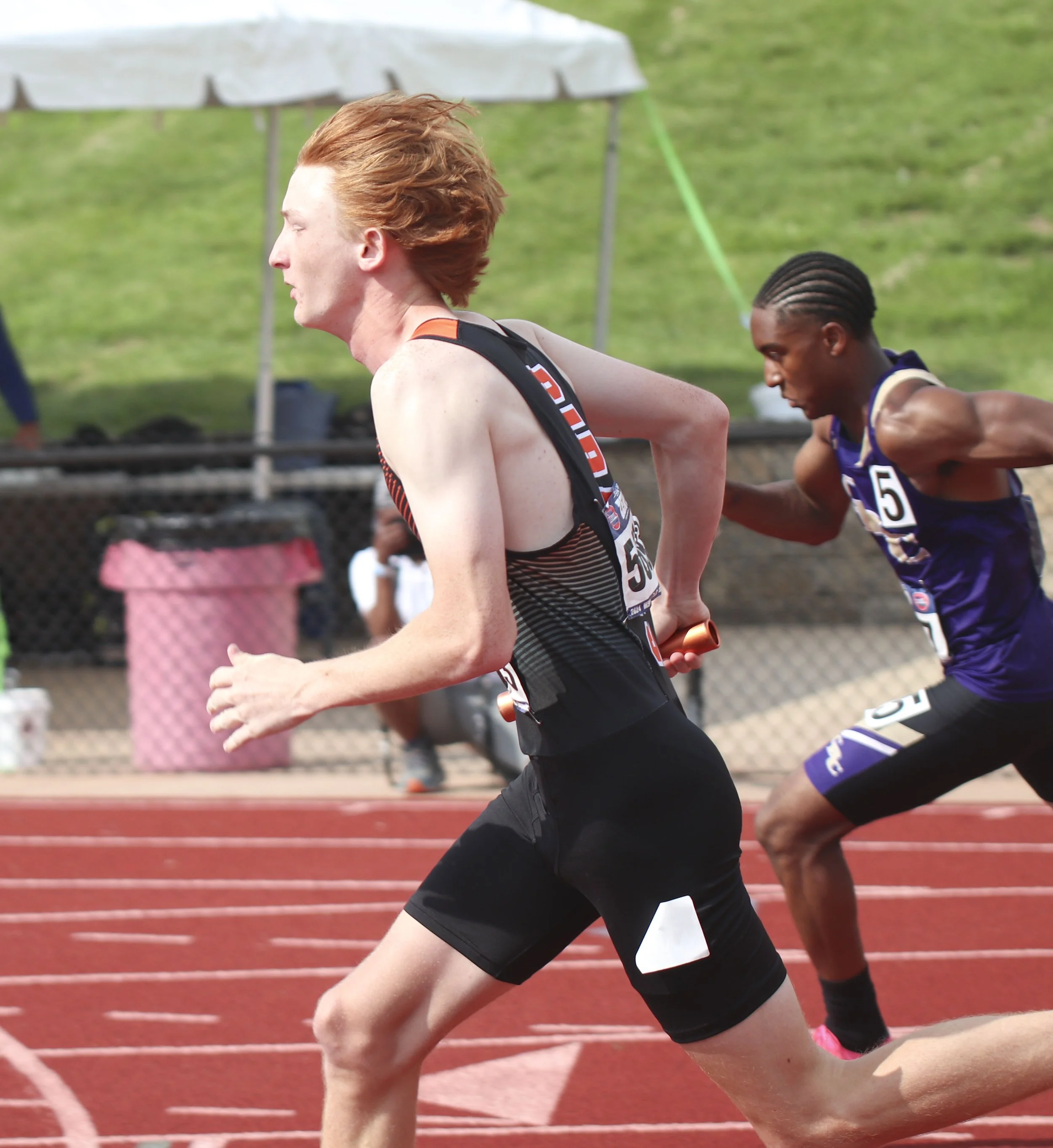 boys 4x400_5.jpg