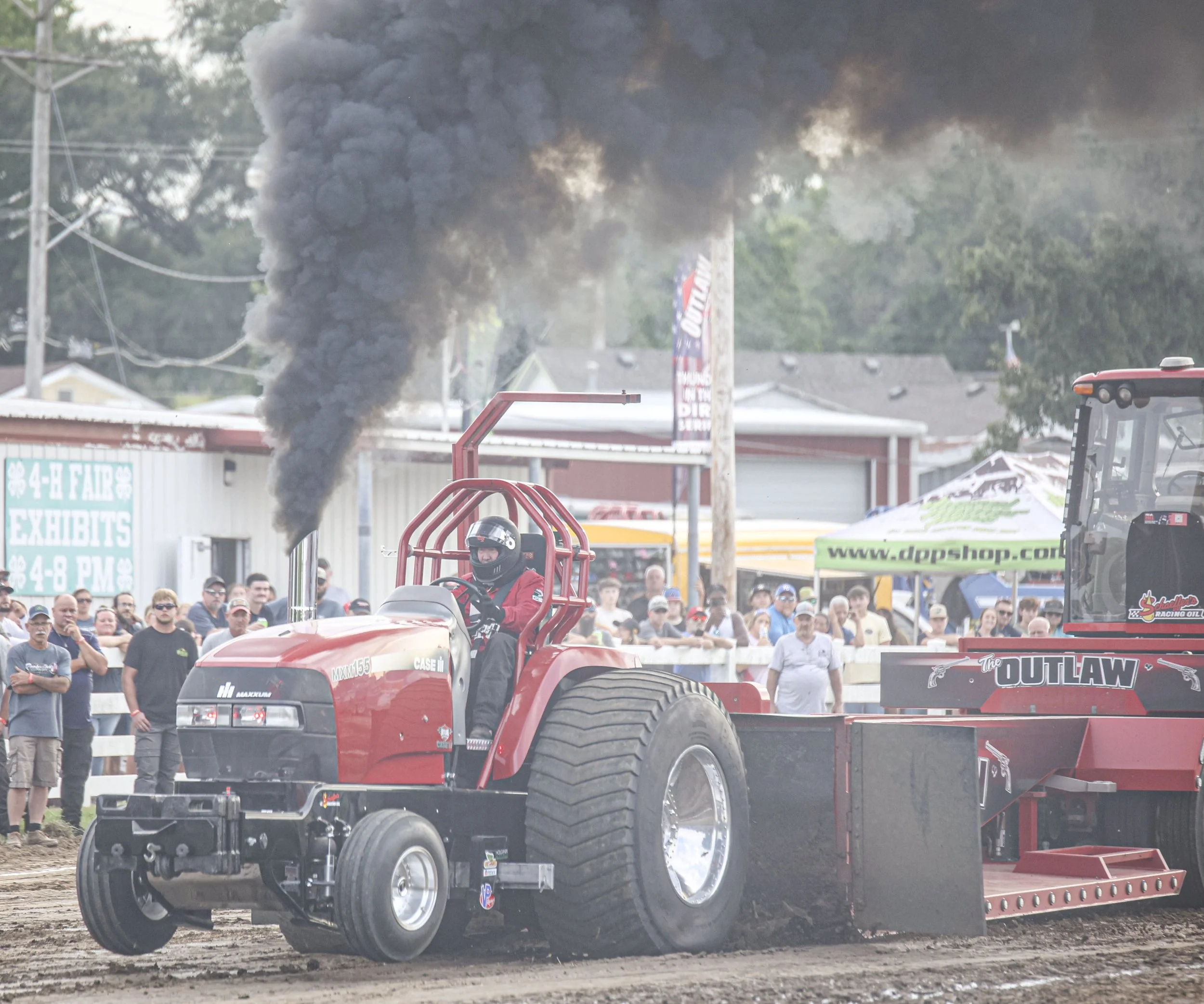 Tractor Pull.jpg