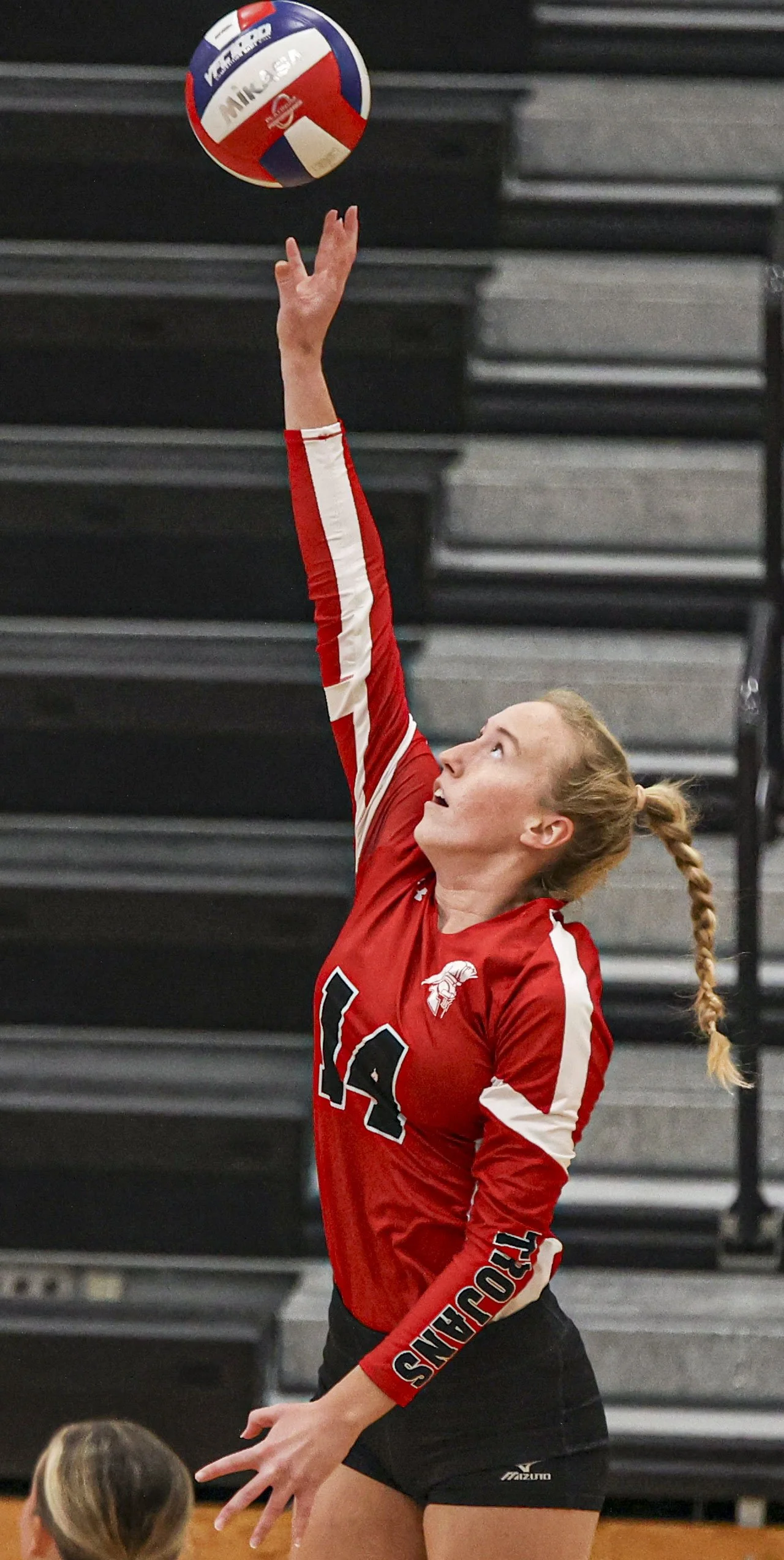 Karis Barton.jpg