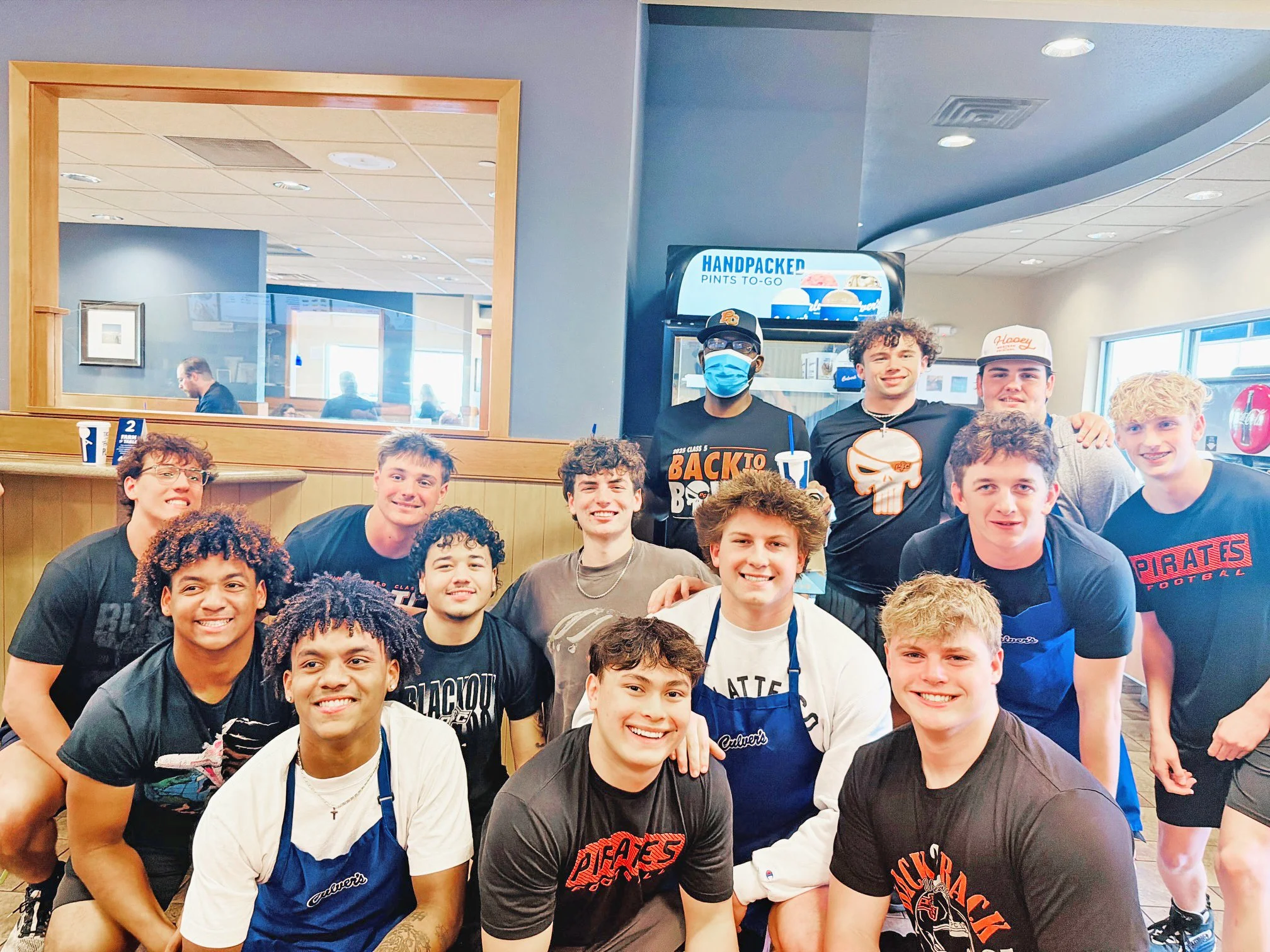 Community gathers to support coach