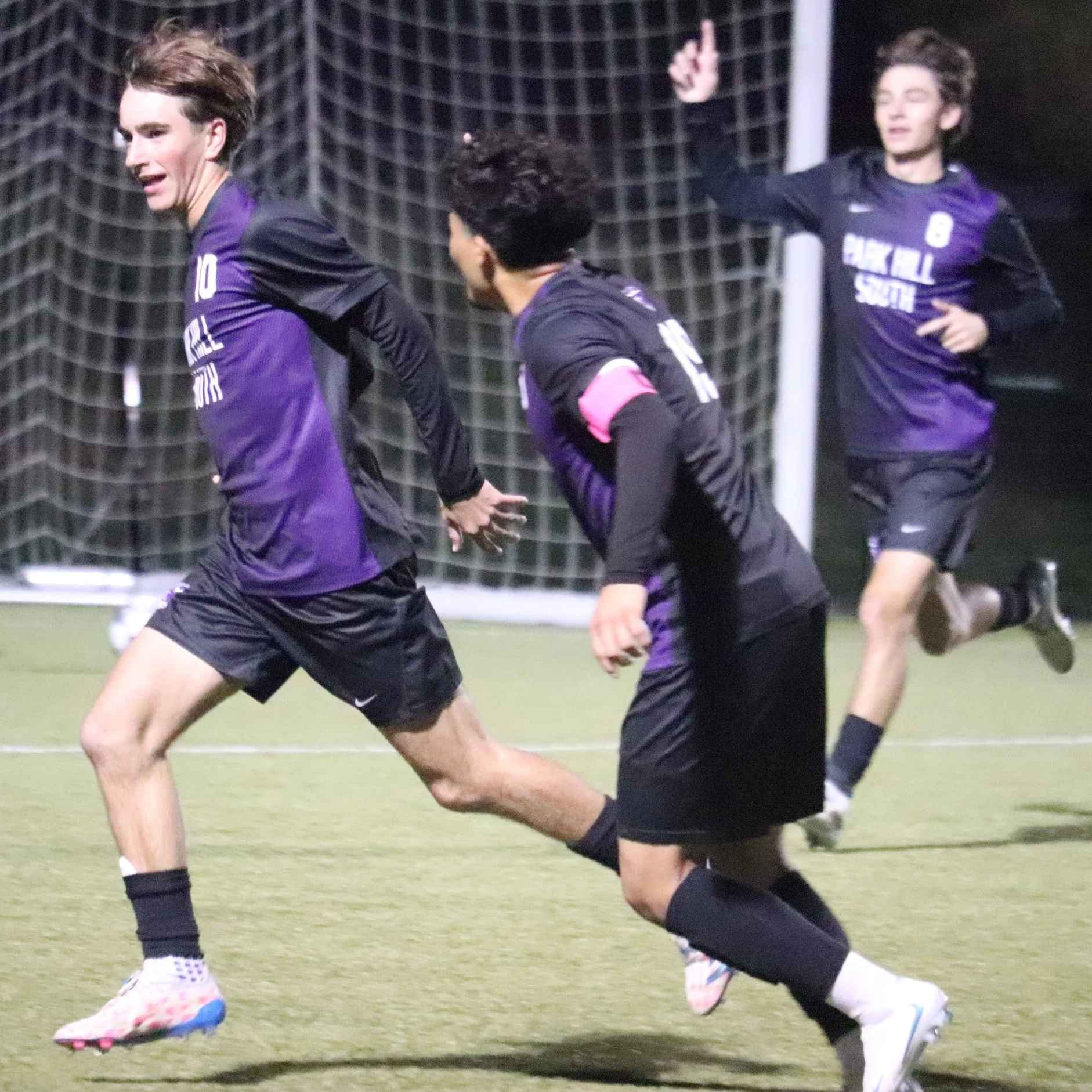 South soccer adjusts in rivalry win over Park Hill