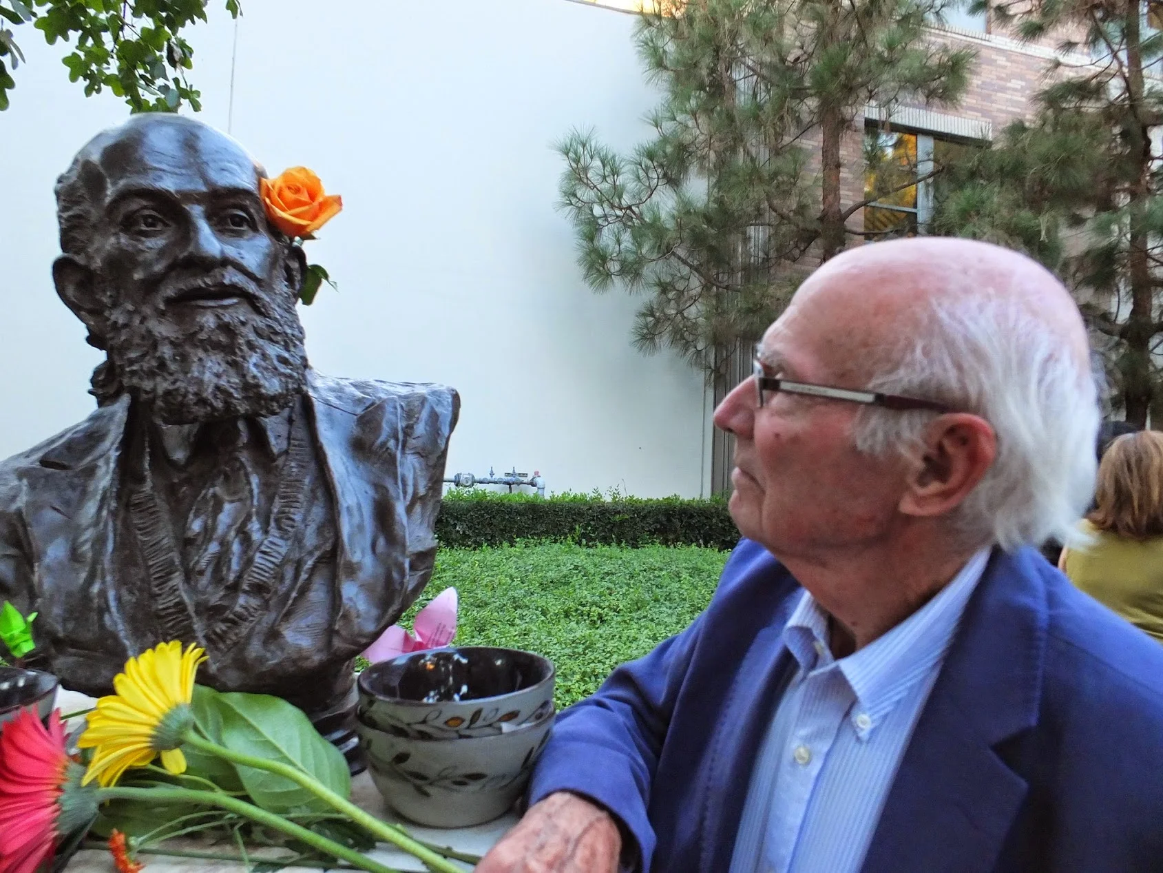 Tom 2014 with Freire bust.jpg