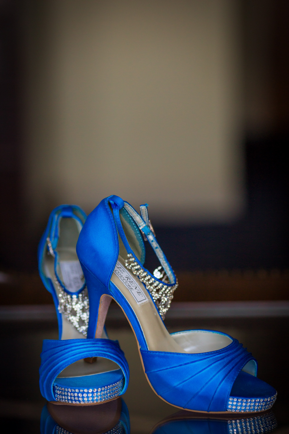 Wedding-Photographer-Hillary-Frost-blue-shoes.jpg
