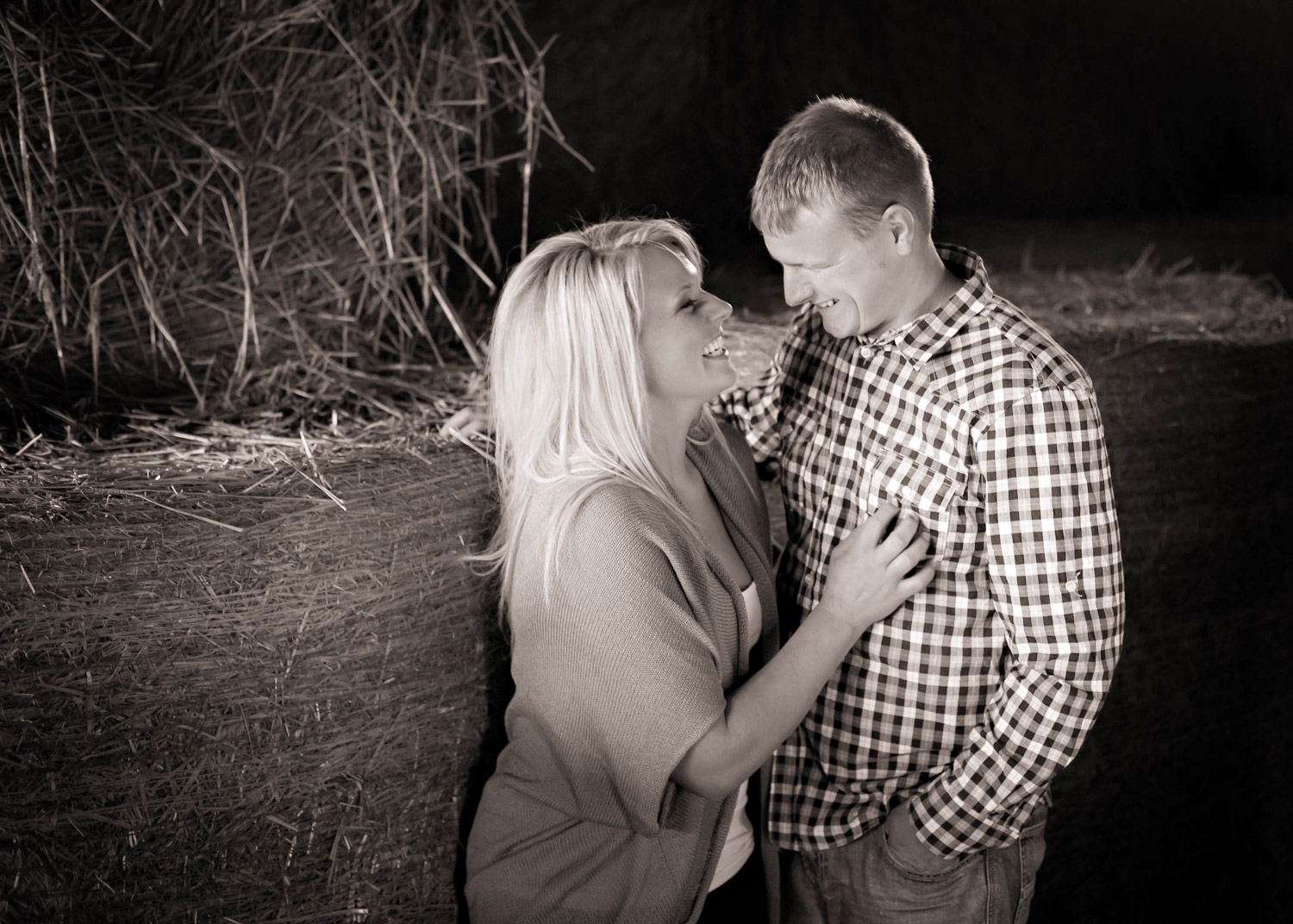 Hillary Frost Photography - Becky Fuhler & Jake Rakers Engagements 4-14-42.jpg