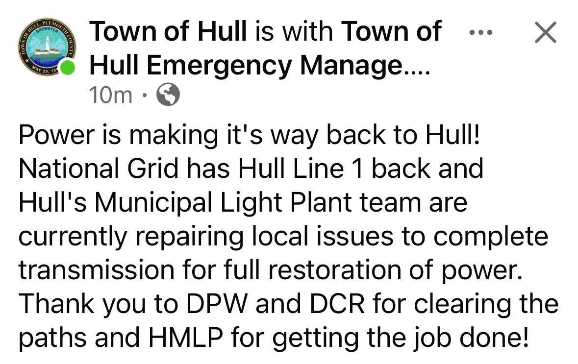 Good news!  Power is returning to Hull as of 12:30 p.m. Crews are working hard to battle the Blizzard of 2026!

#southshorenews #hullmanews #hulltimes #hullma #nantasket #MAlocalnews