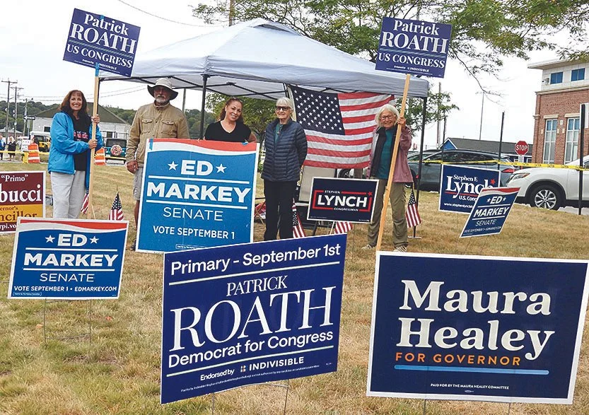 Sign holders Skip Tull.jpg