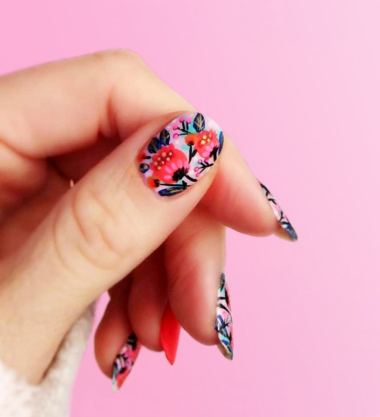 NailArt10.jpg