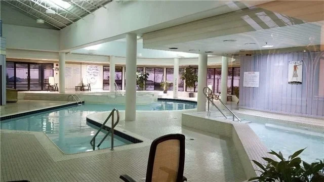 horseshoe_pool.jpg