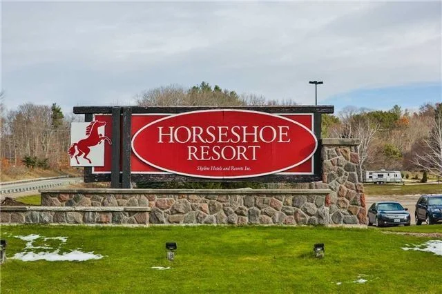 horseshoeresort.jpg