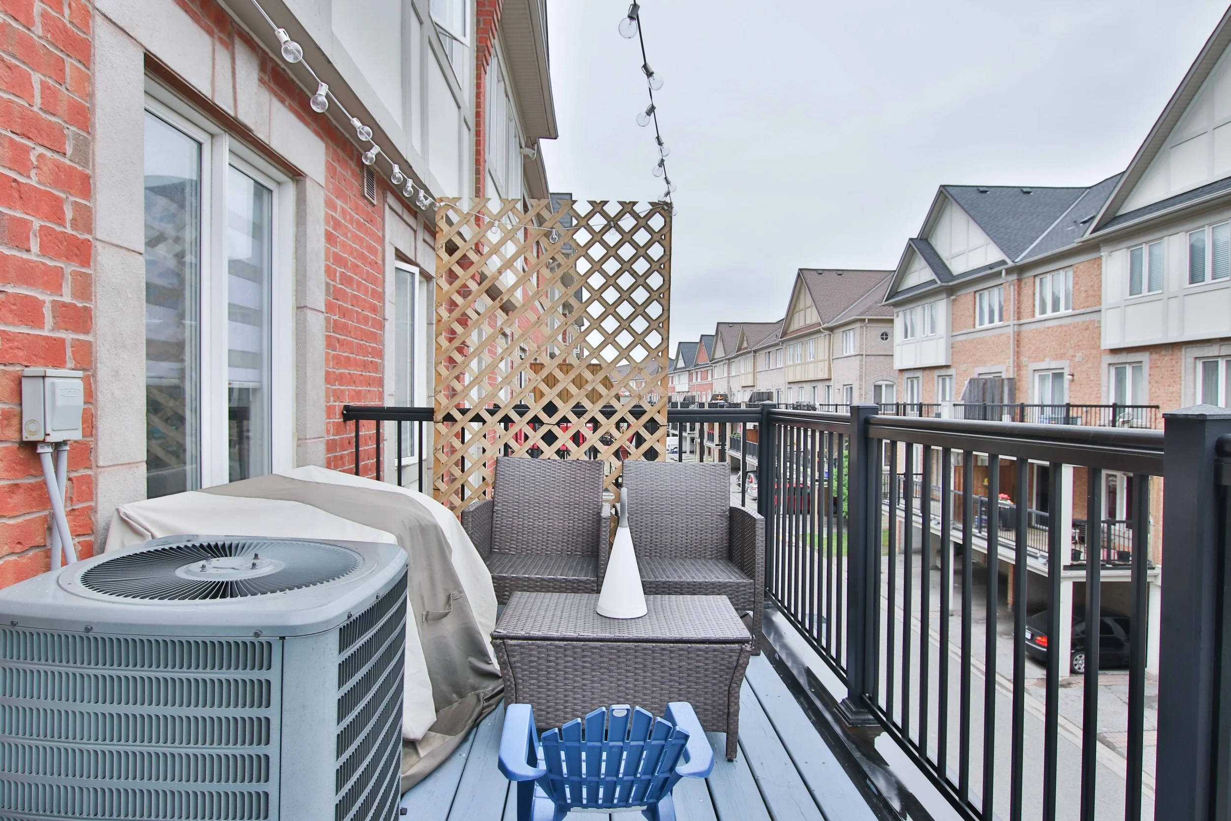 30_Porch.jpg