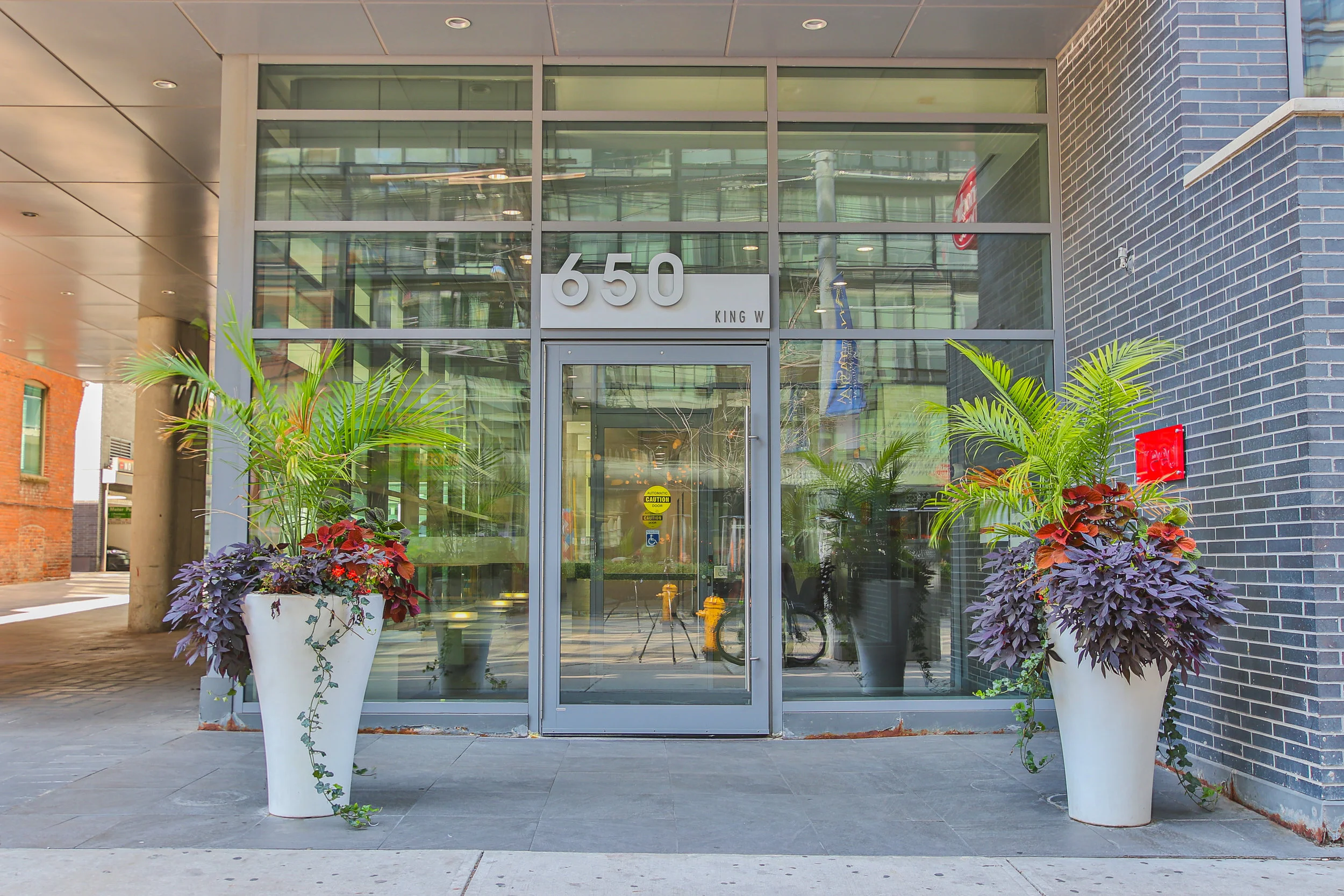 02_Exterior.jpg