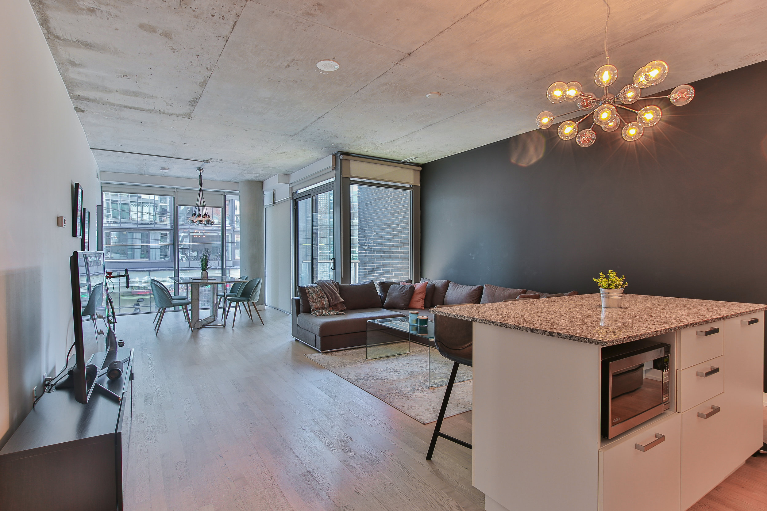 18_Livingroom.jpg