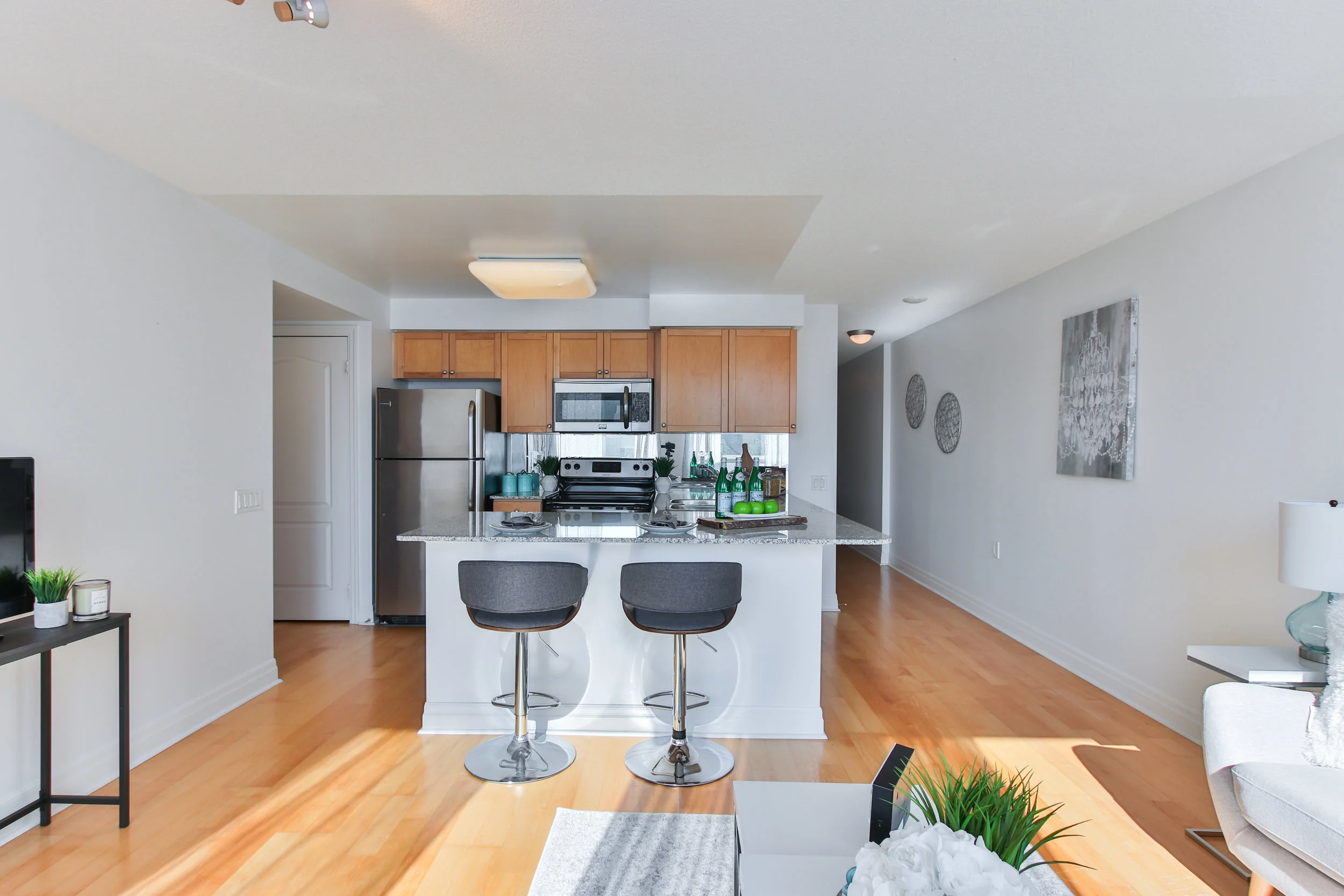 12_Livingroom.jpg