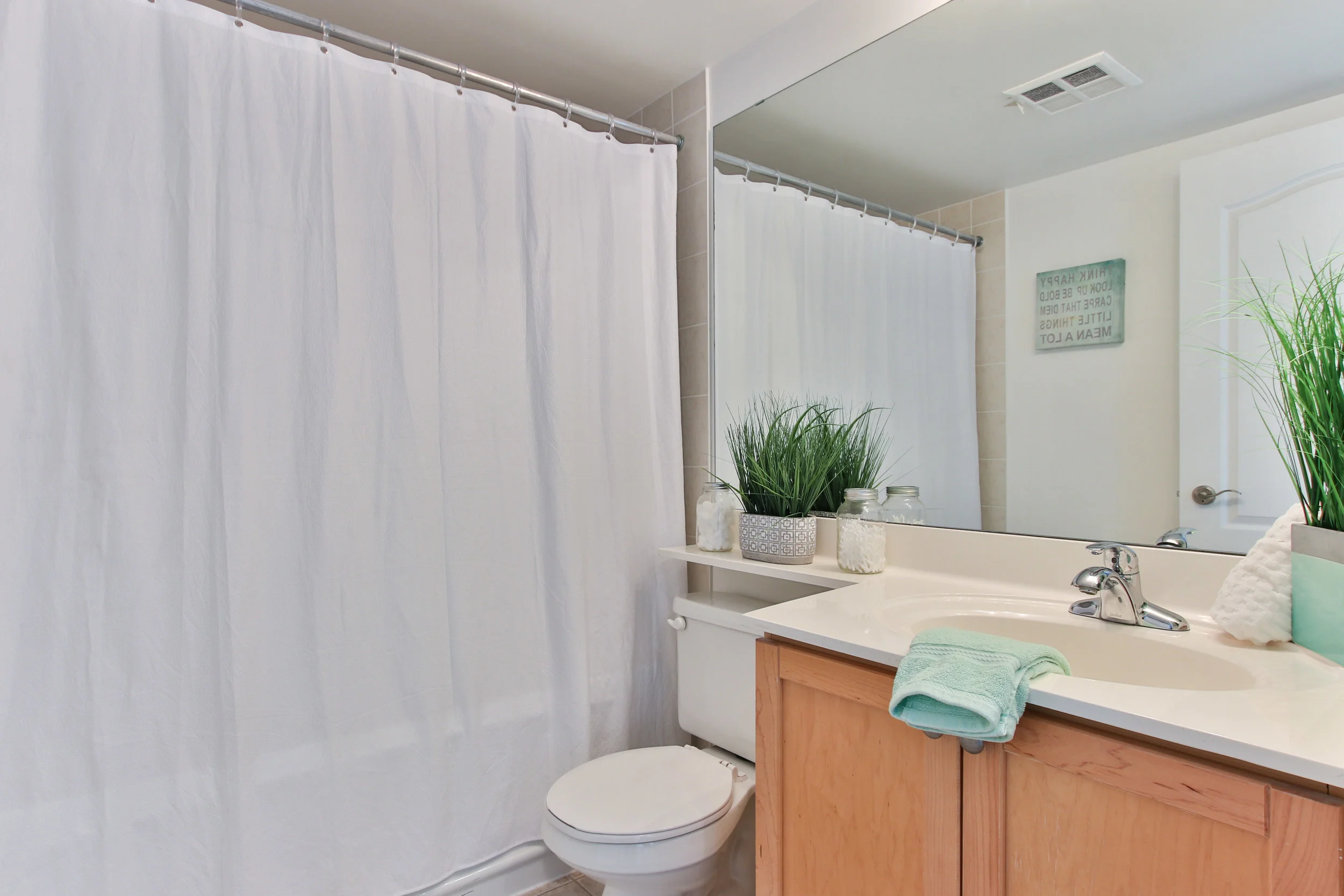 19_Washroom.jpg