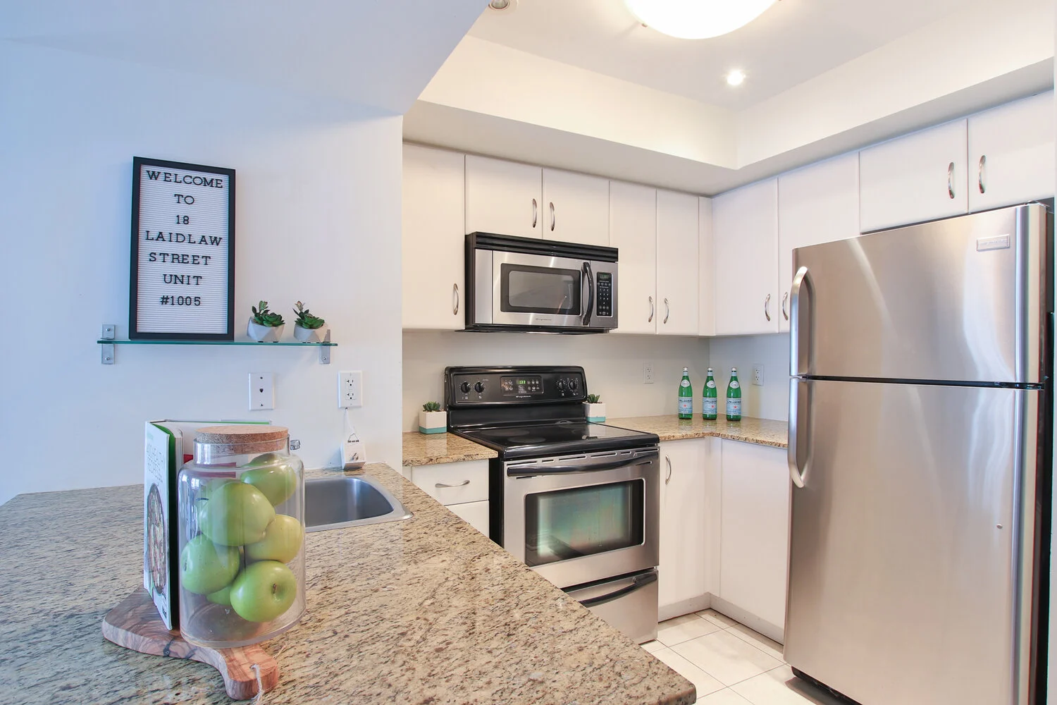 32_Kitchen.jpg