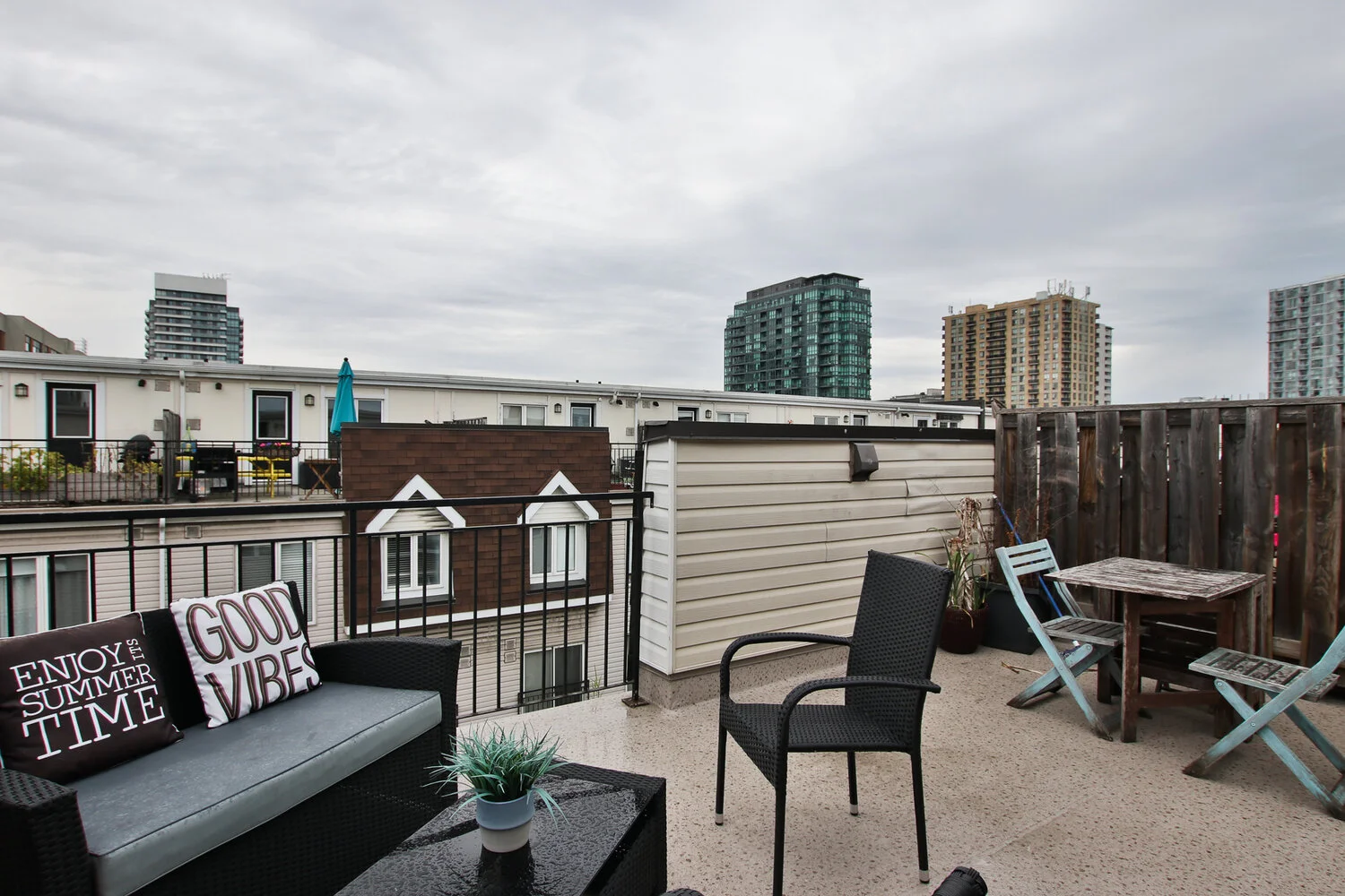 59_Balcony.jpg