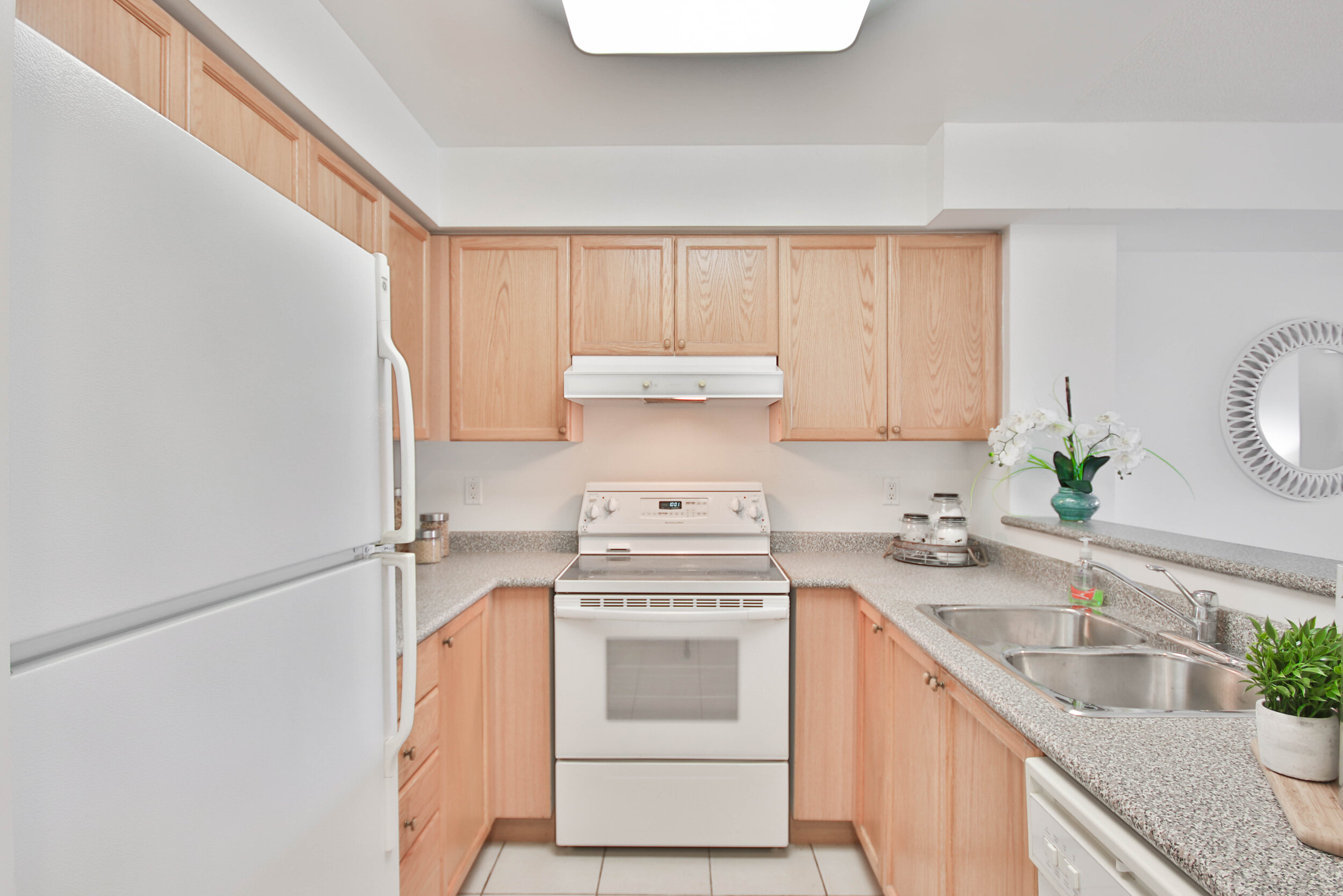 7_Kitchen.jpg