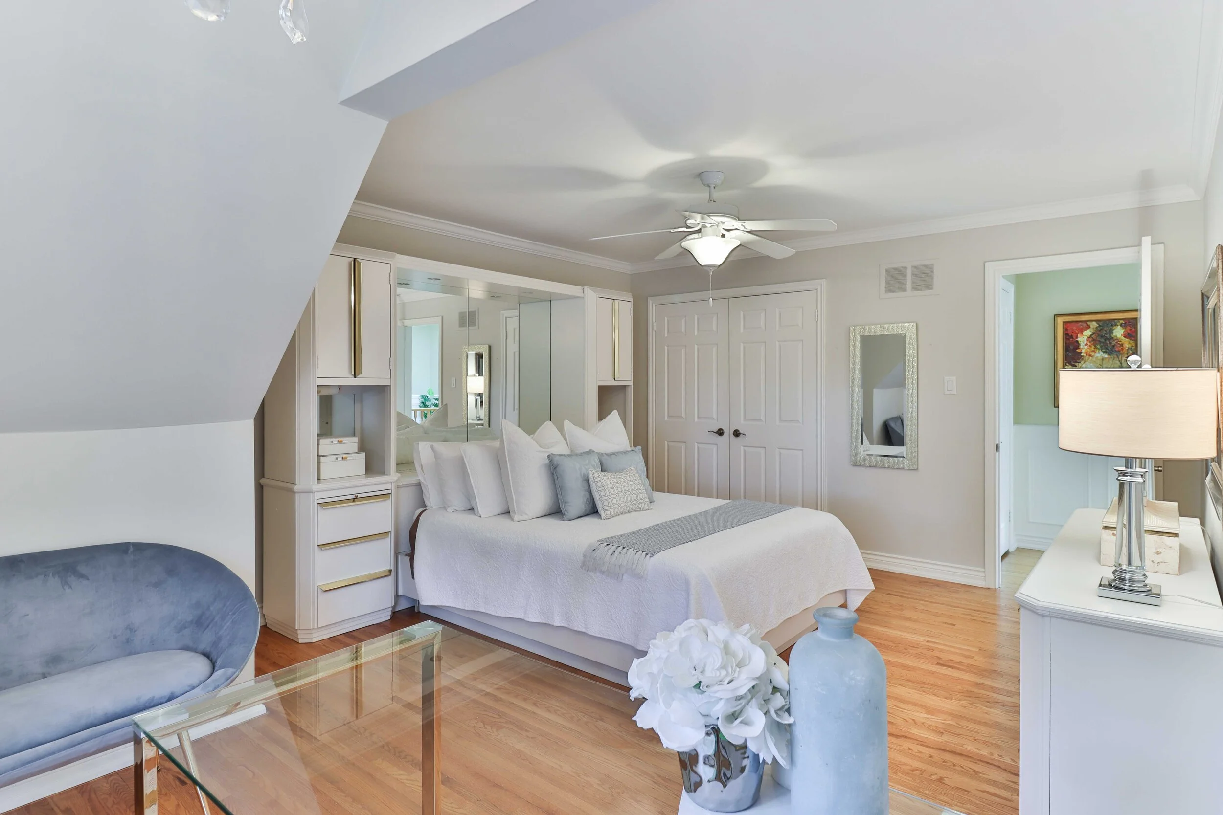 52_Bedroom.jpg
