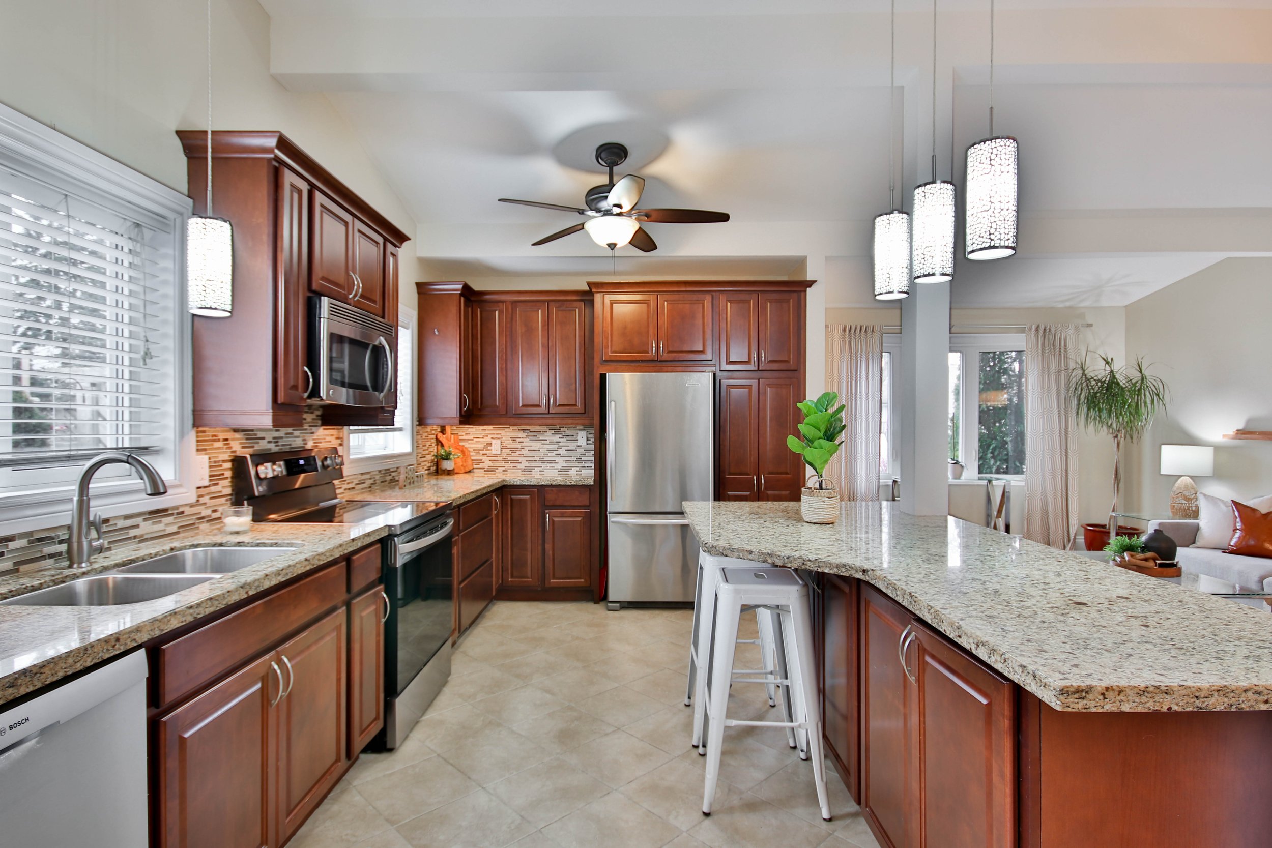 15_Kitchen.jpg