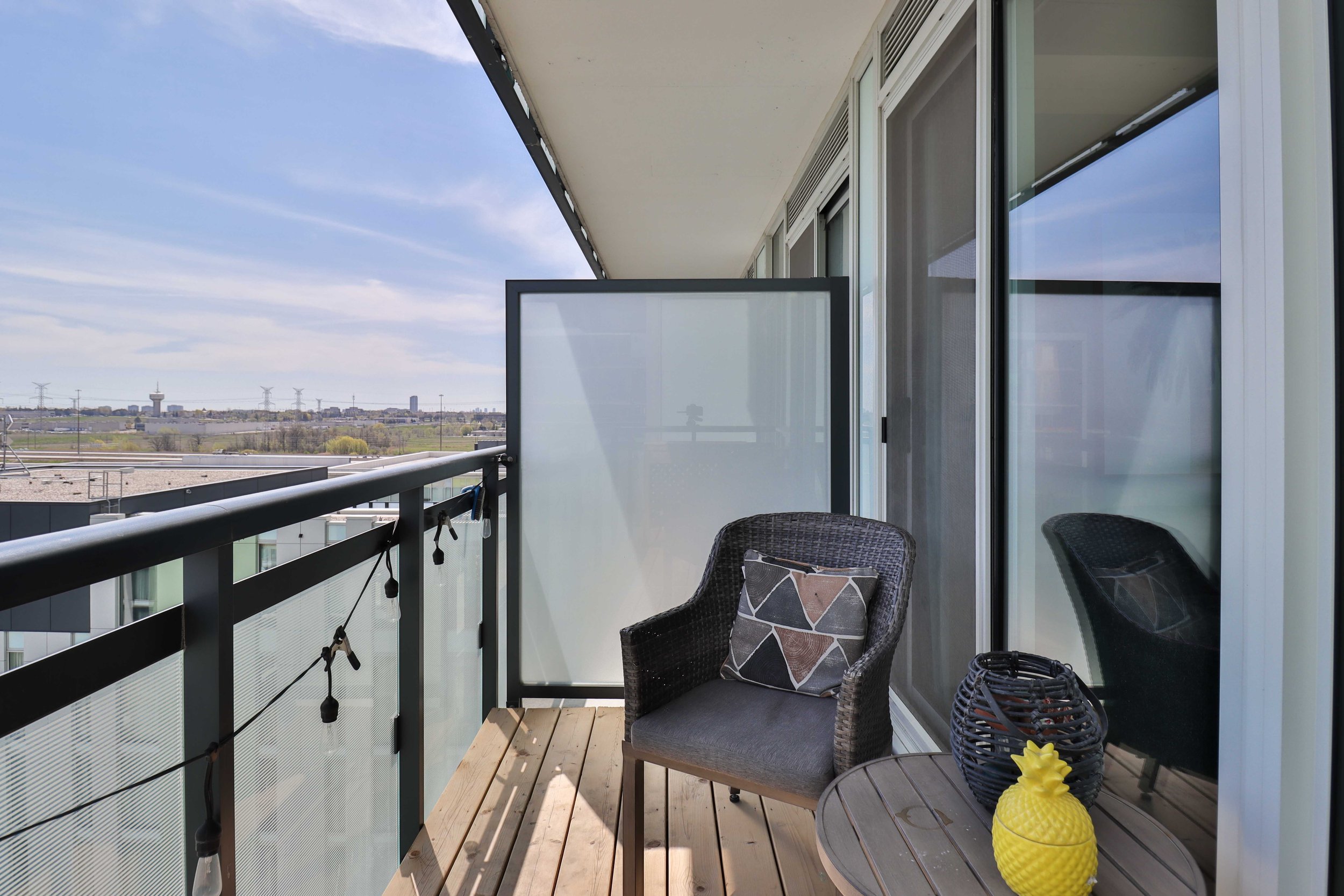 30_Balcony.jpg