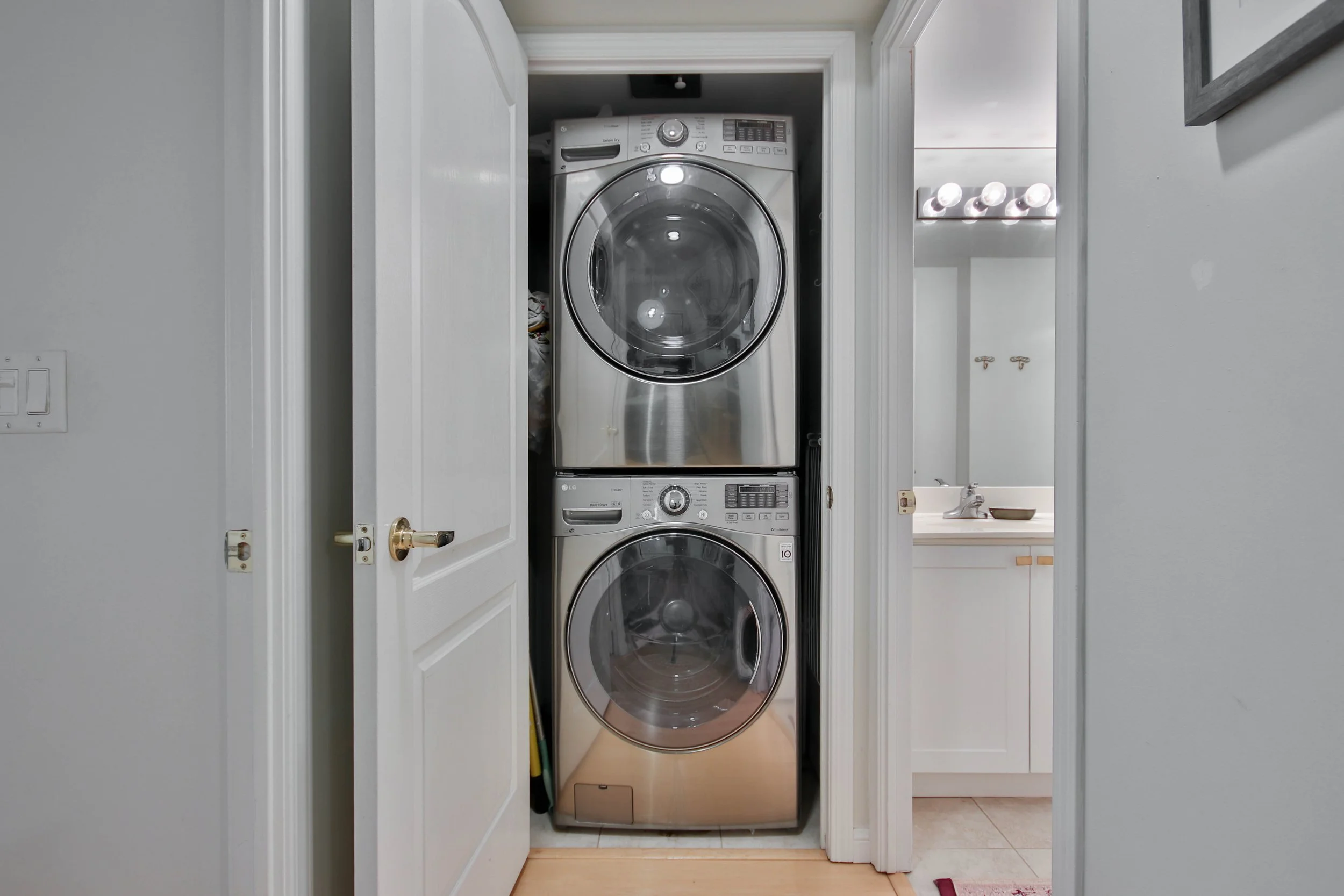 20_Laundry.jpg