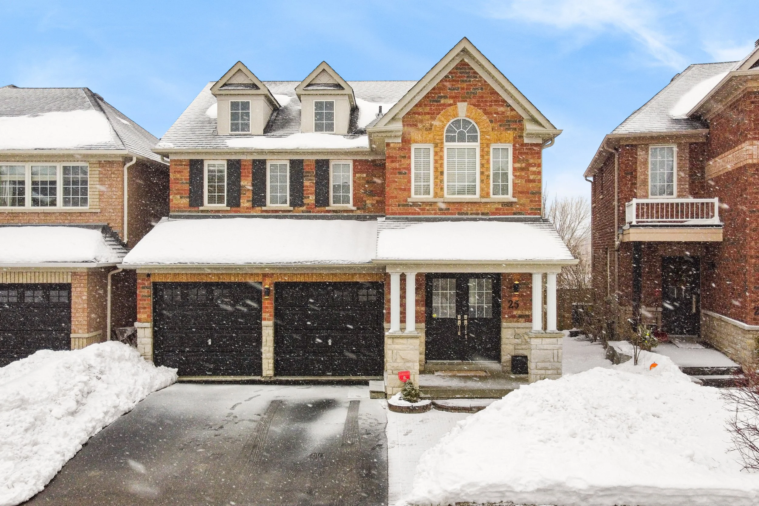 25 Boulderbrook Dr | SOLD