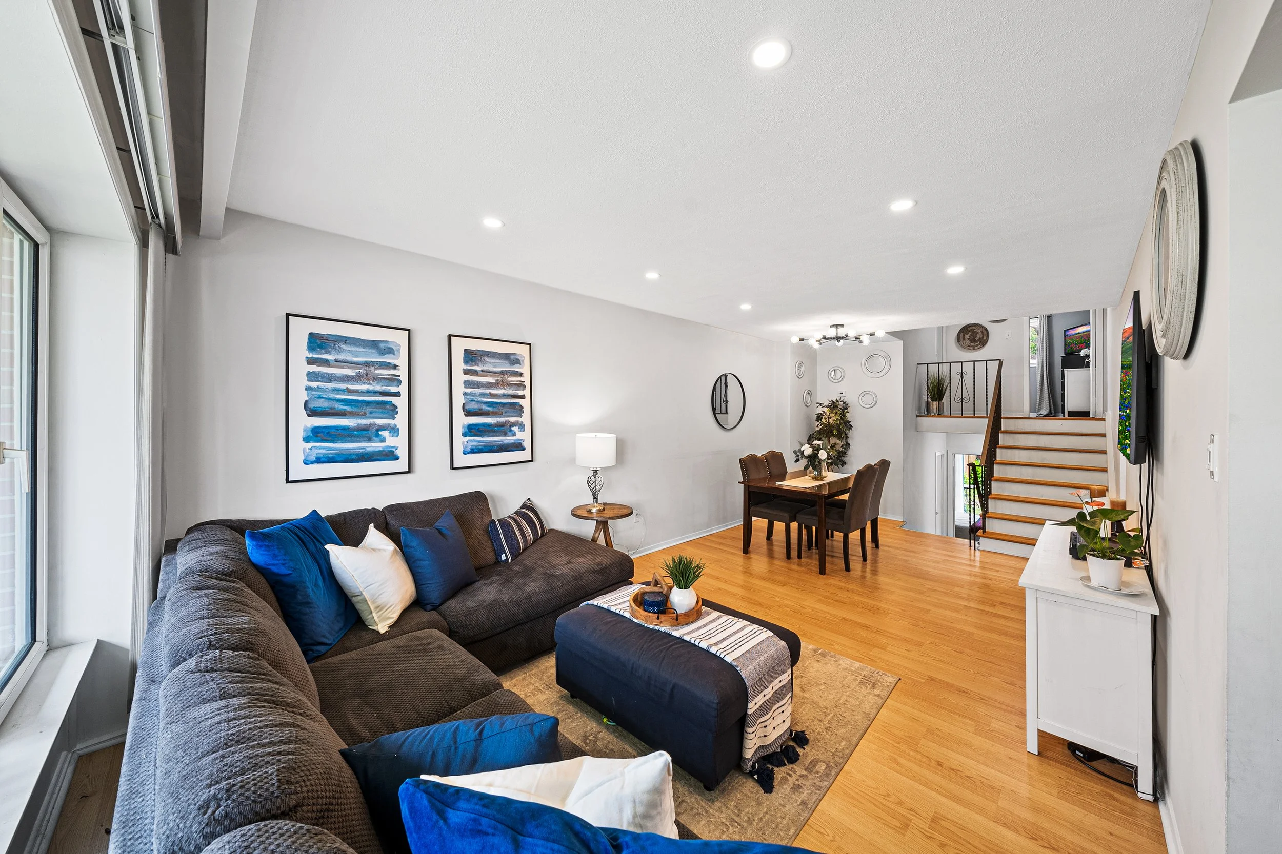 24 Deeside Court | SOLD IN 2 DAYS OVER ASKING!