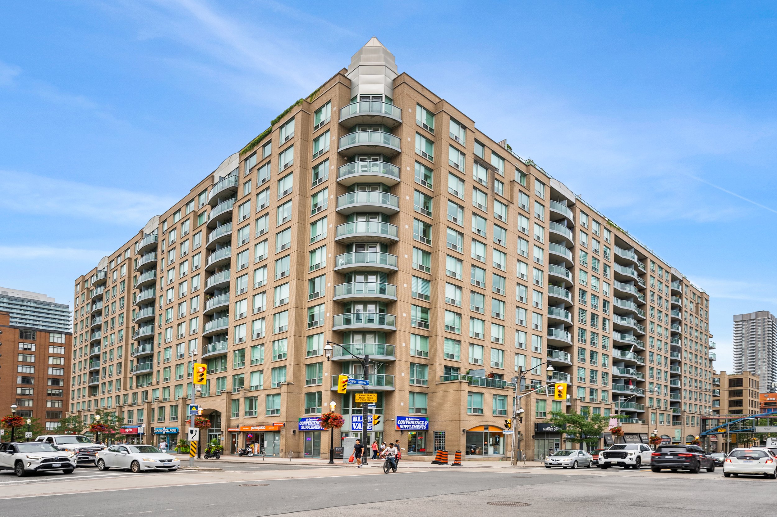 109 Front St E 1006 | SOLD