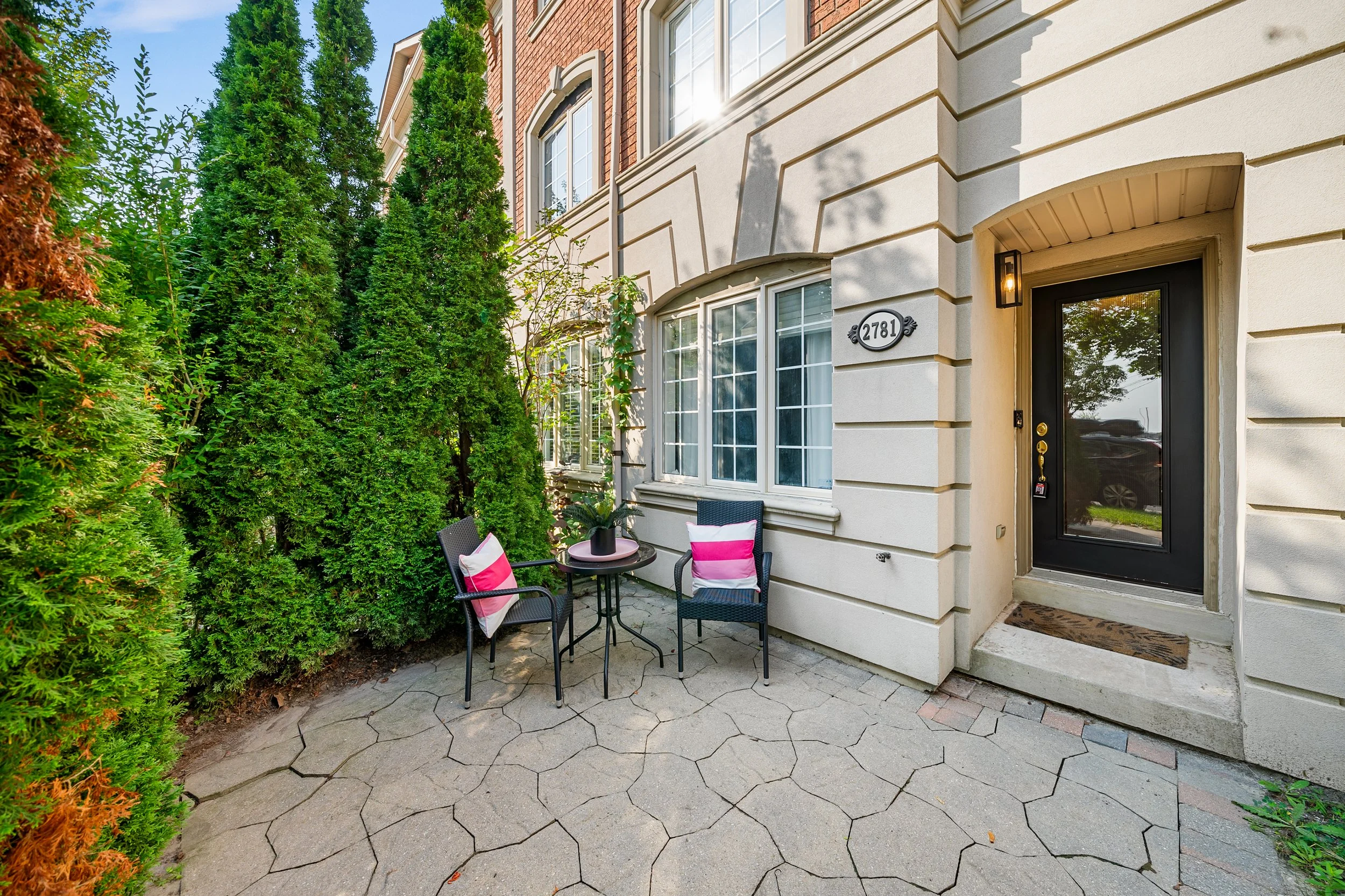 2781 Bur Oak Ave | SOLD