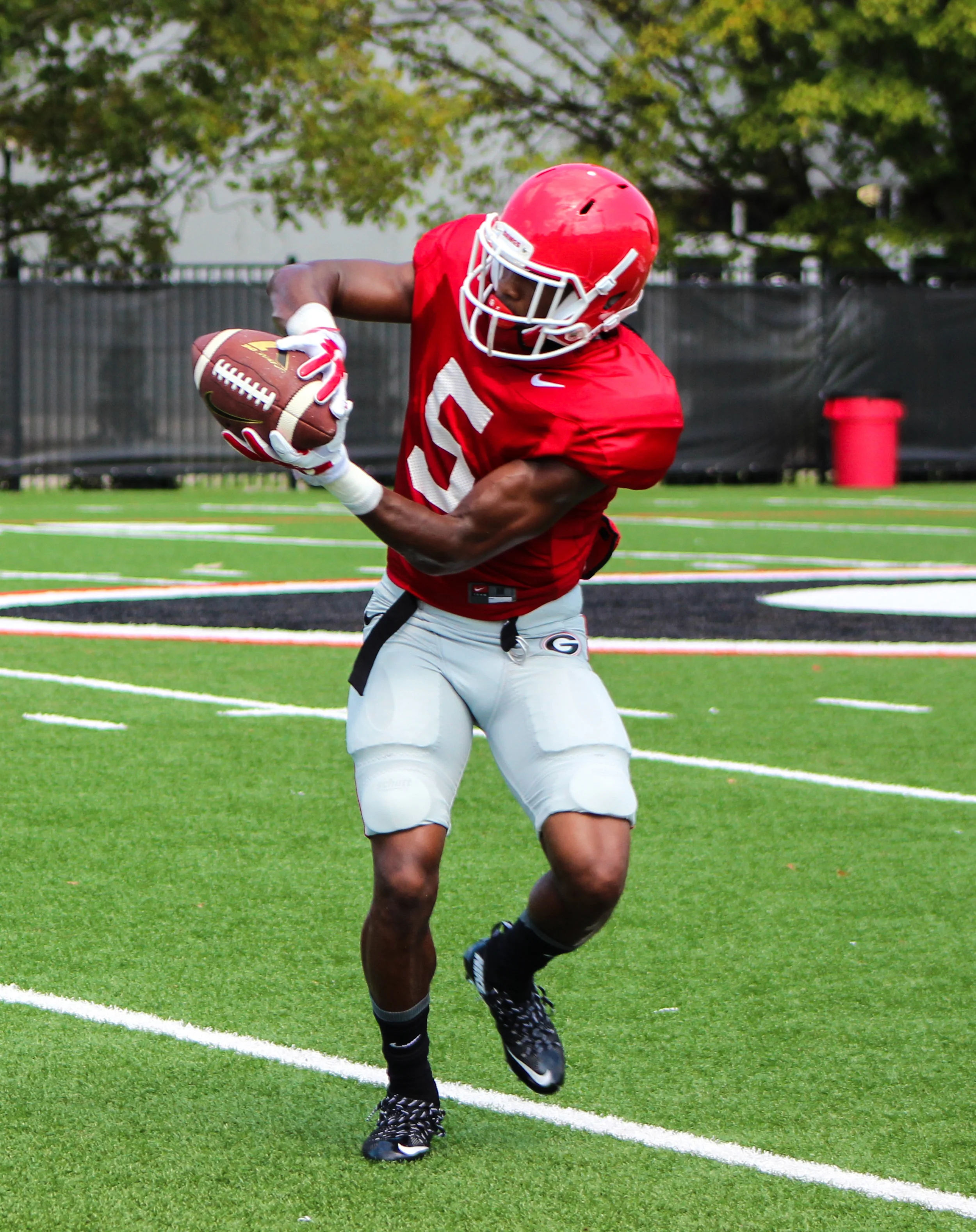 150820_FootballPractice-14.jpg