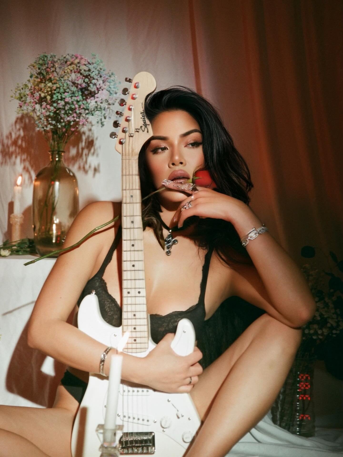 &hellip;whatever she do, they bite.