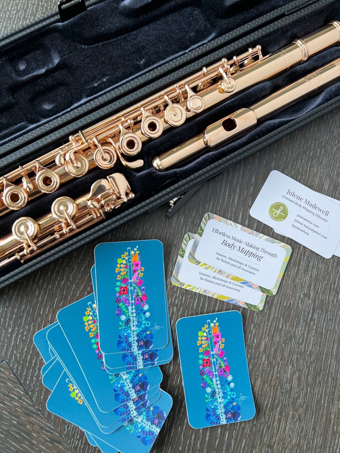 ✨Will you be at the Texas Flute Festival @texasflutesoc this Sunday May 17th?! Come see me for a free Body Mapping consultation and a free sticker! 🥰

#flute #fluteplayer #flutist #powellflutes #bodymapping