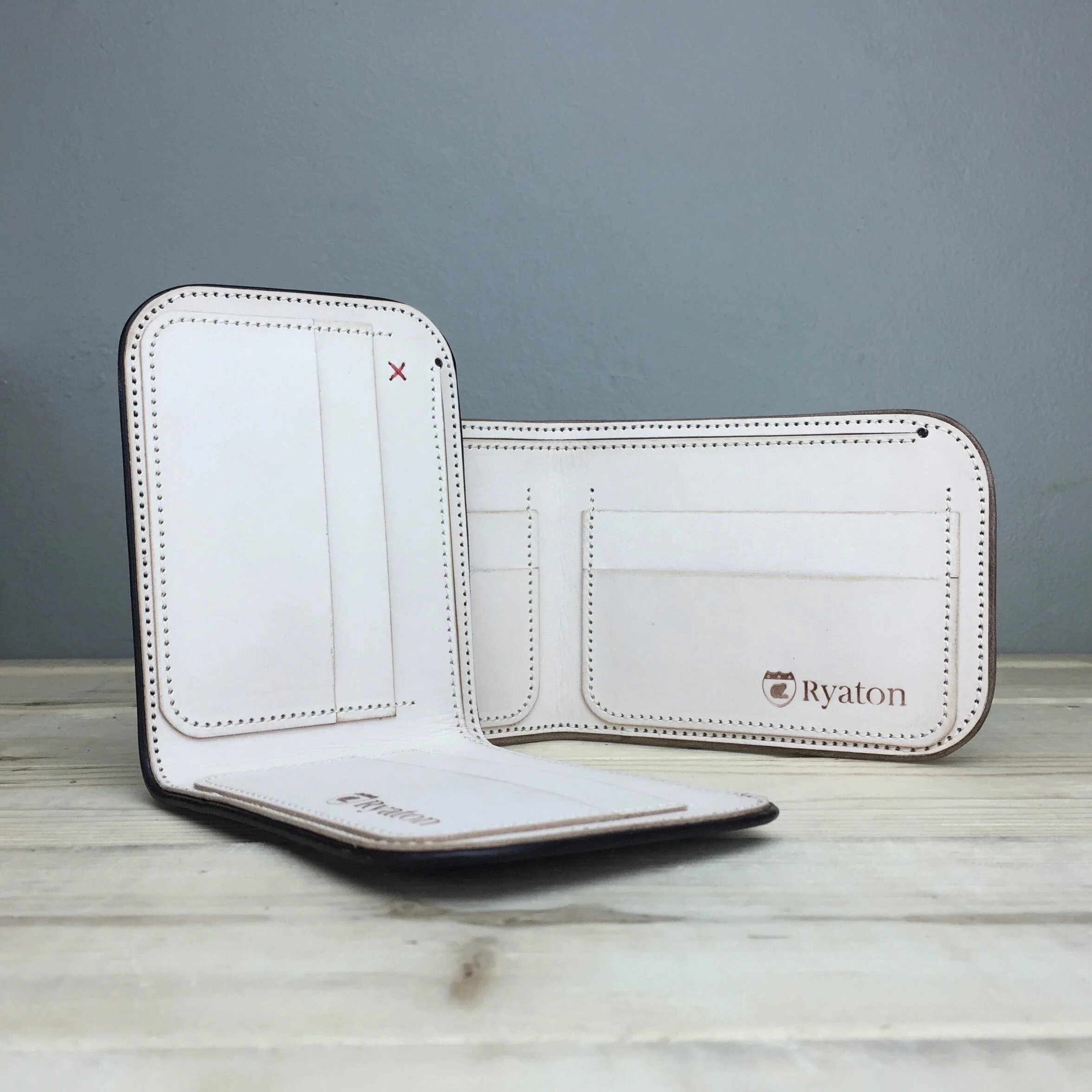 wallet 1.jpg